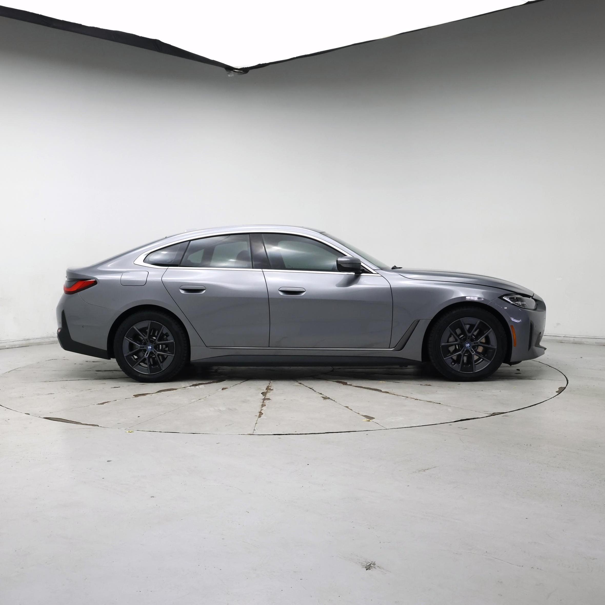 Thumbnail: 2023 BMW i4 - 7
