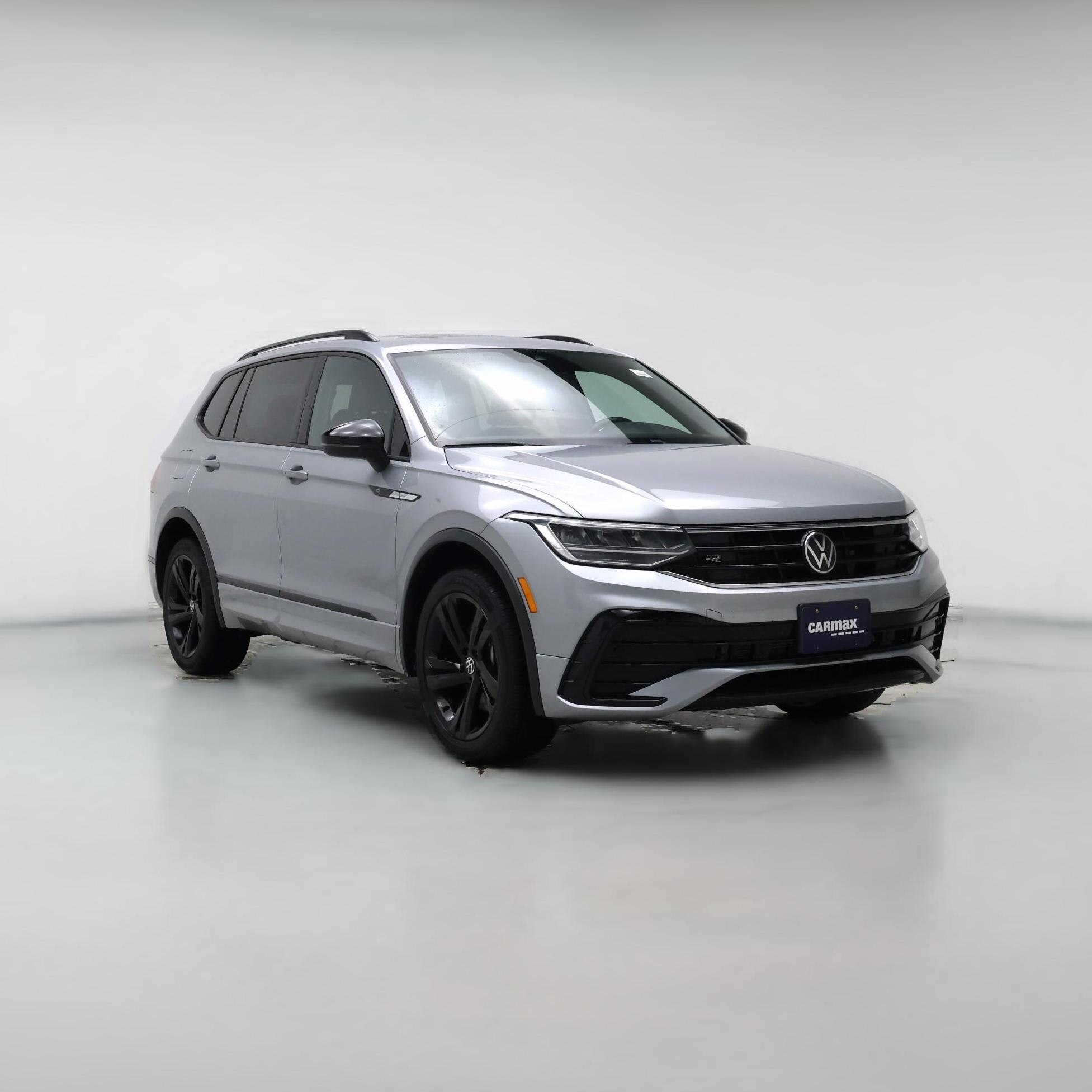Thumbnail: 2023 Volkswagen Tiguan - 1