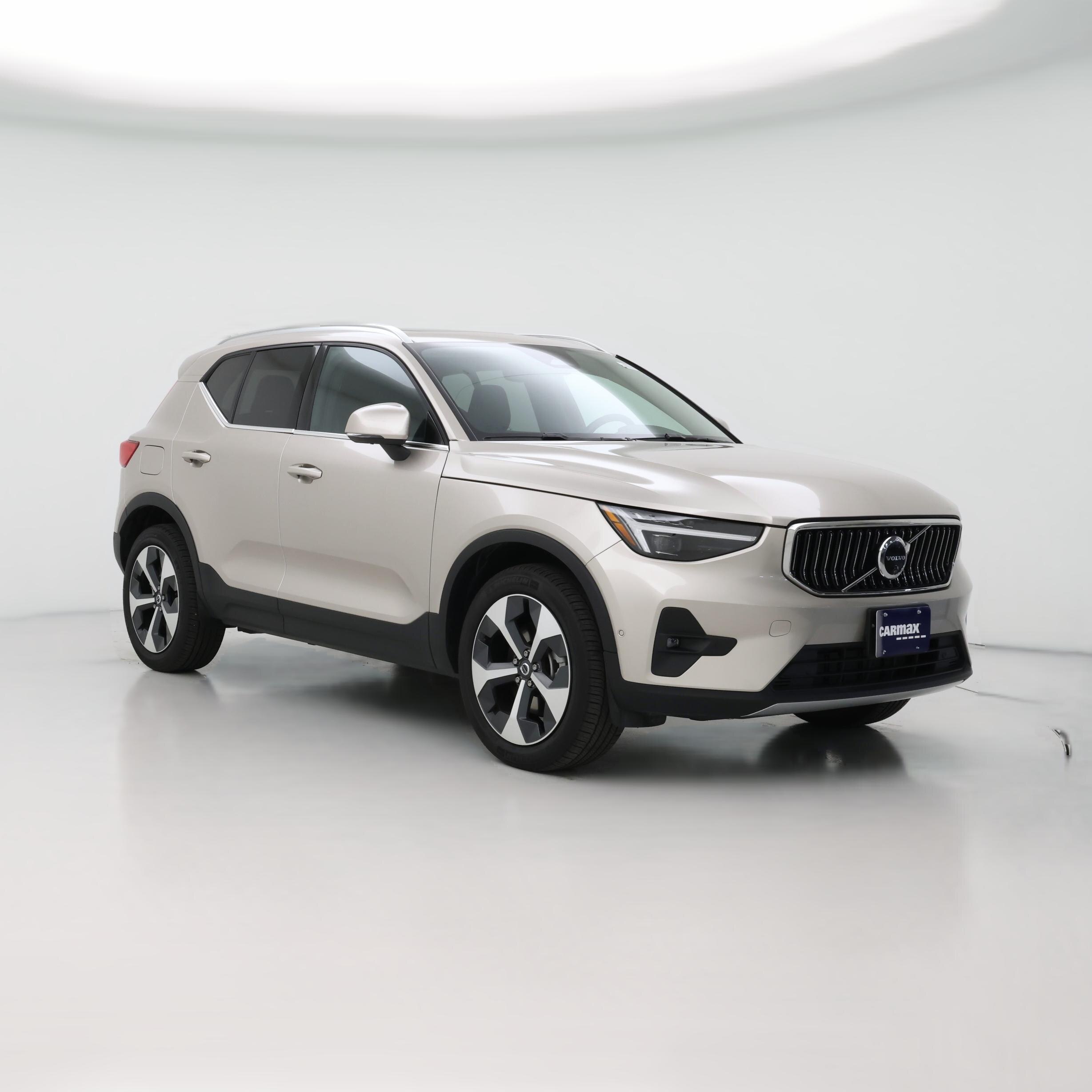 Thumbnail: 2024 Volvo XC40 - 1