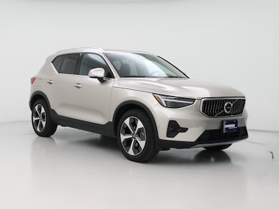 2024 Volvo XC40 B5 Plus Bright Theme
