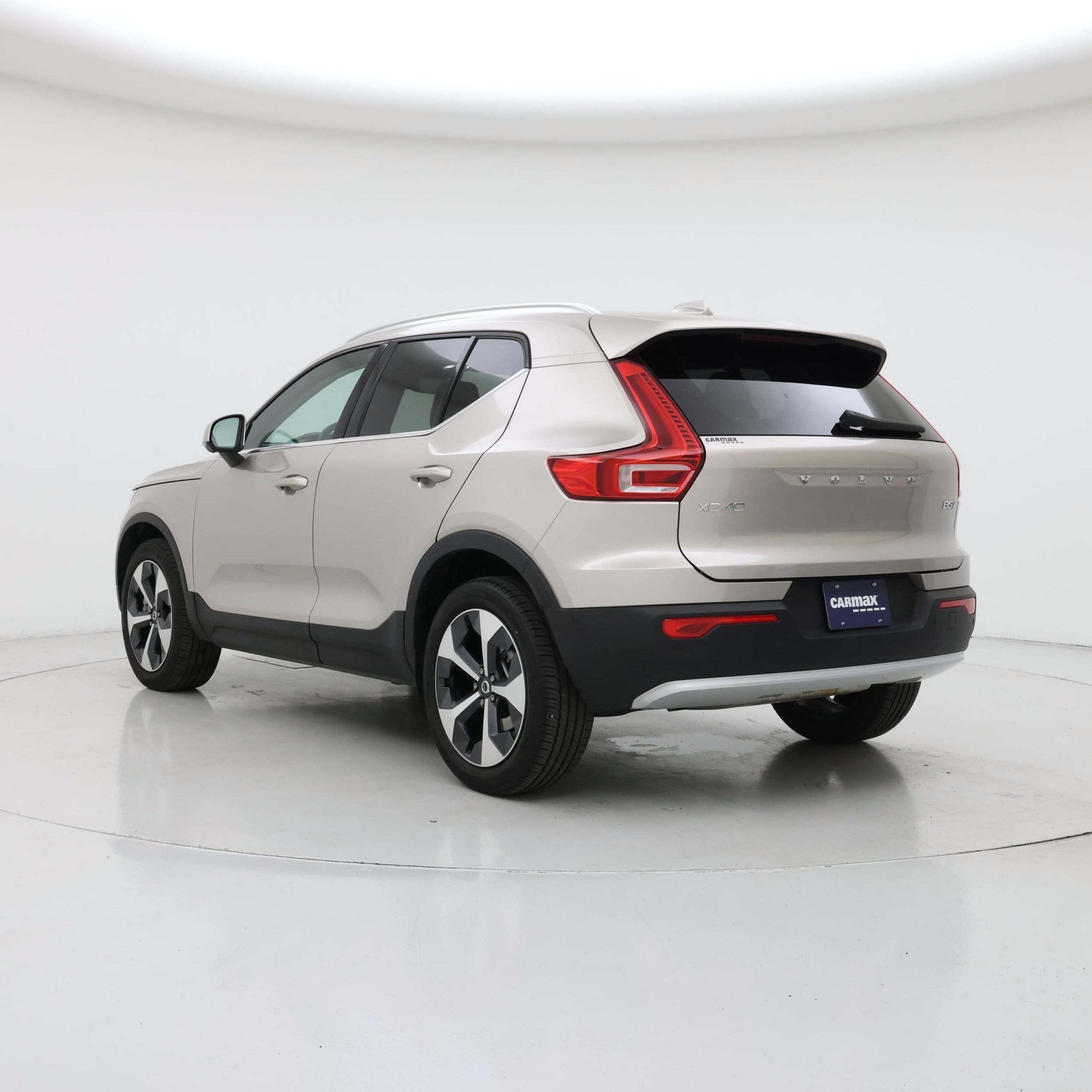 Thumbnail: 2024 Volvo XC40 - 2