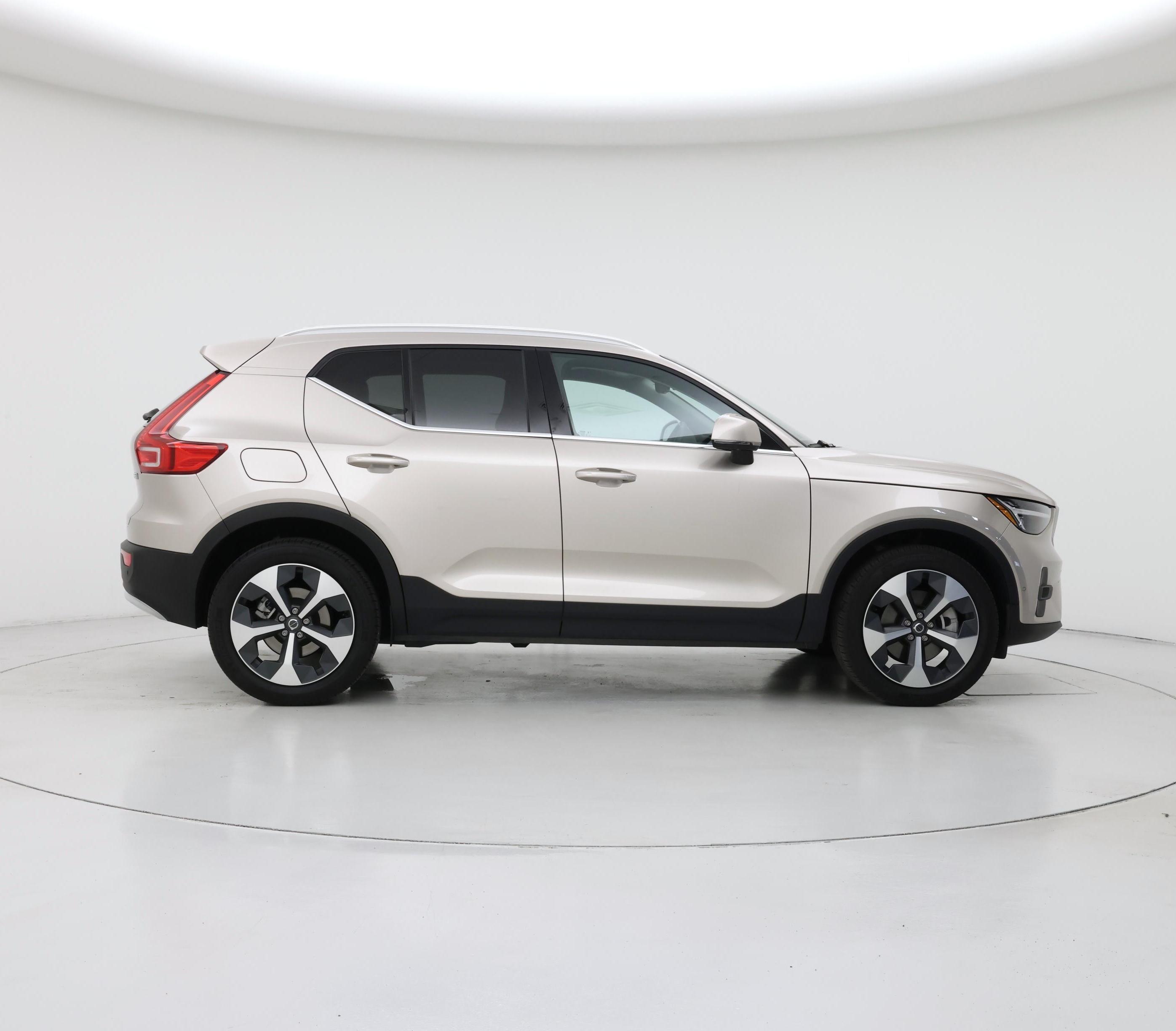 Thumbnail: 2024 Volvo XC40 - 7