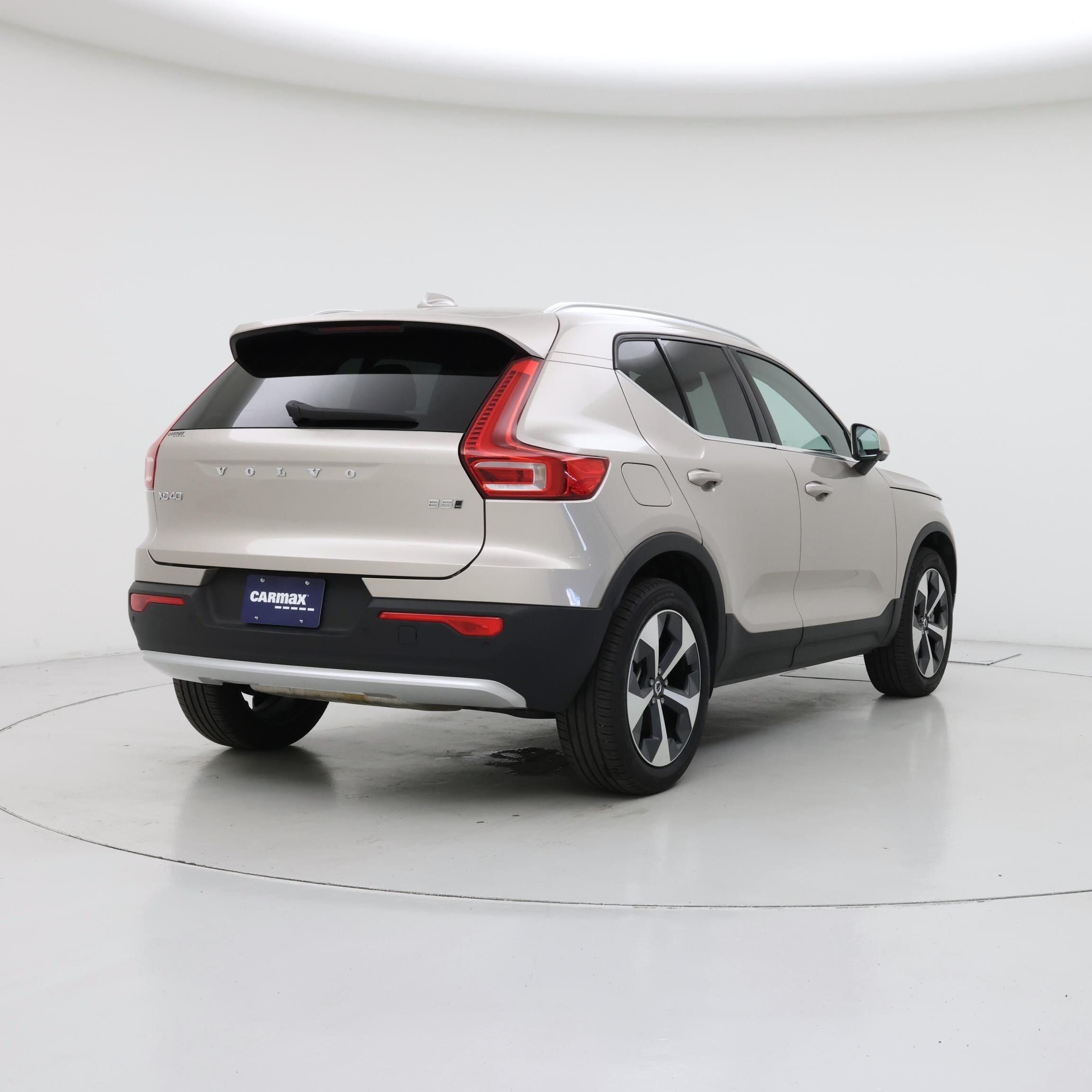 Thumbnail: 2024 Volvo XC40 - 8