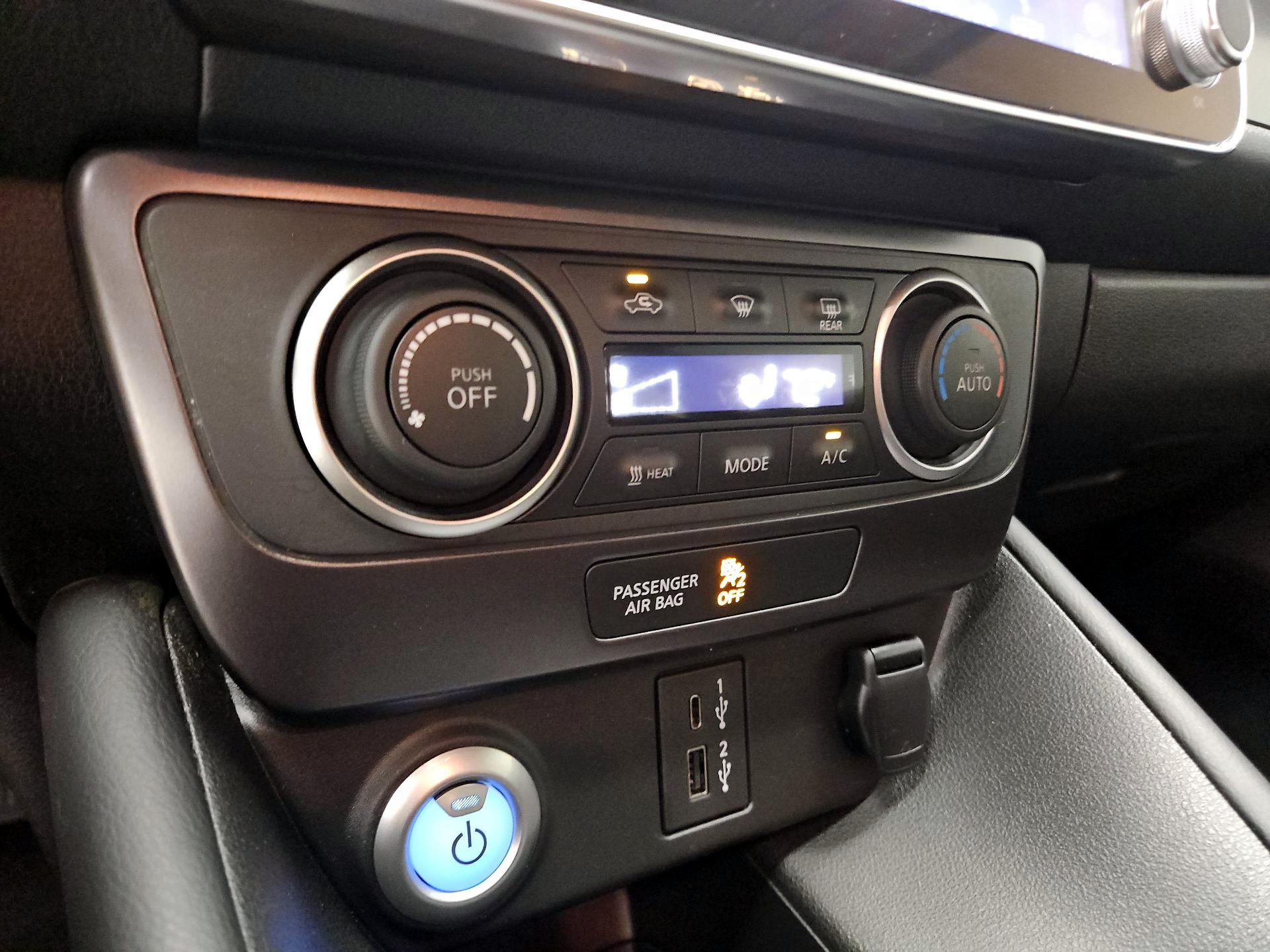 Thumbnail: 2024 Nissan Leaf - 16