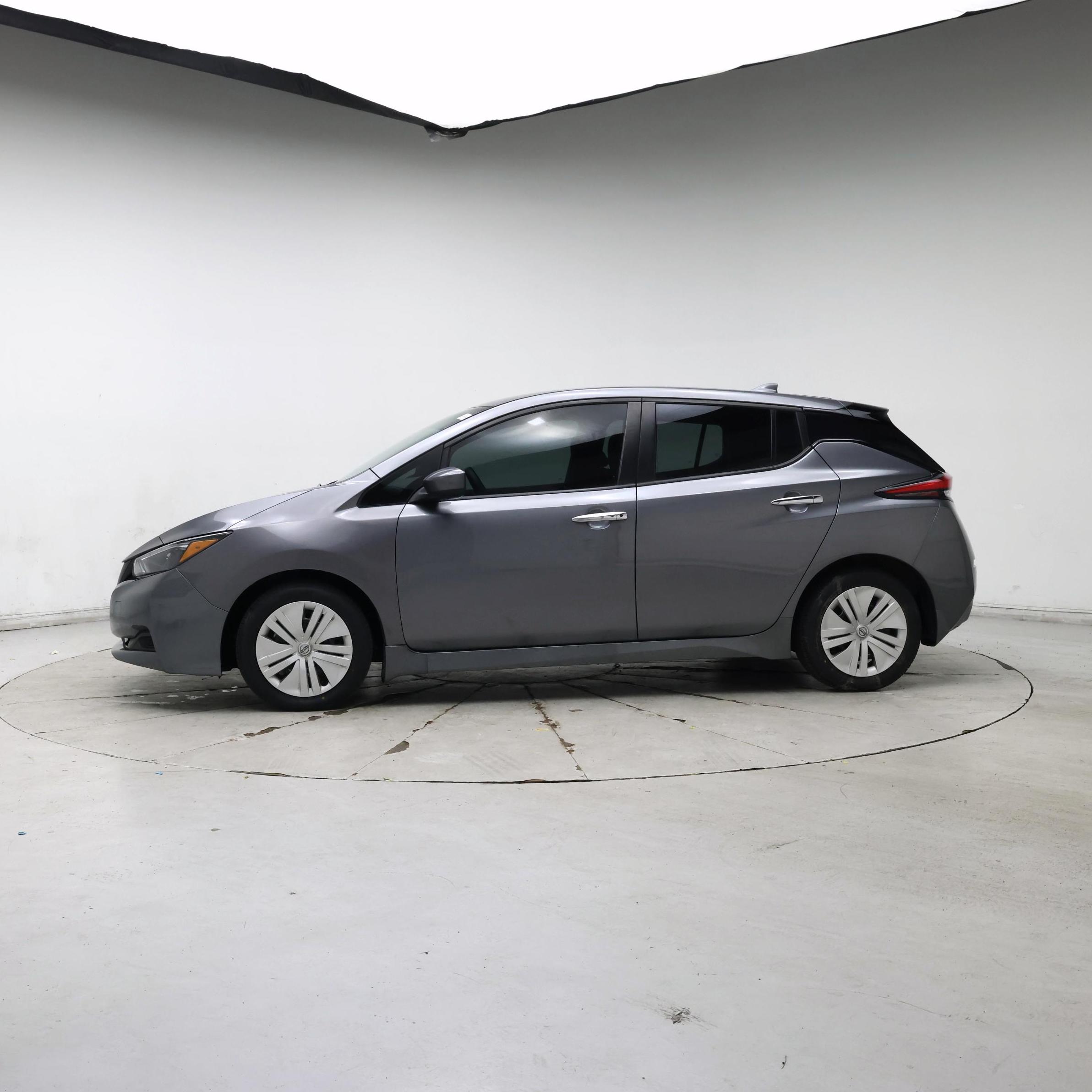 Thumbnail: 2024 Nissan Leaf - 3