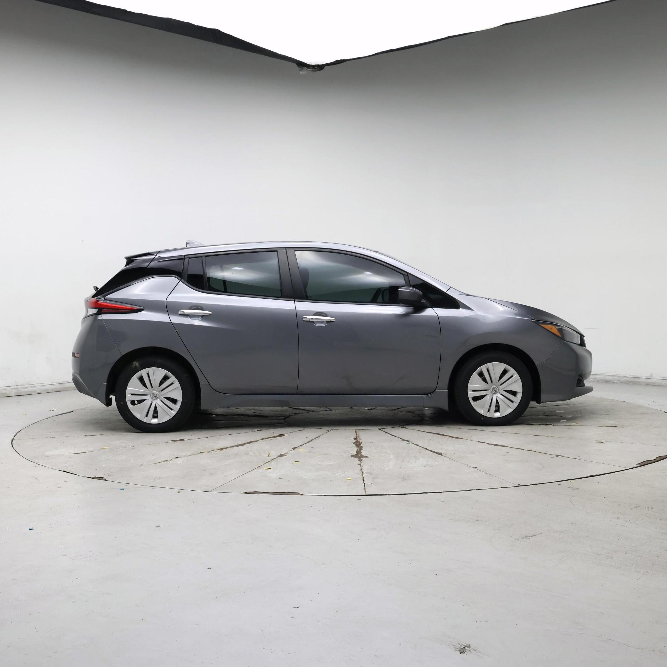 Thumbnail: 2024 Nissan Leaf - 7