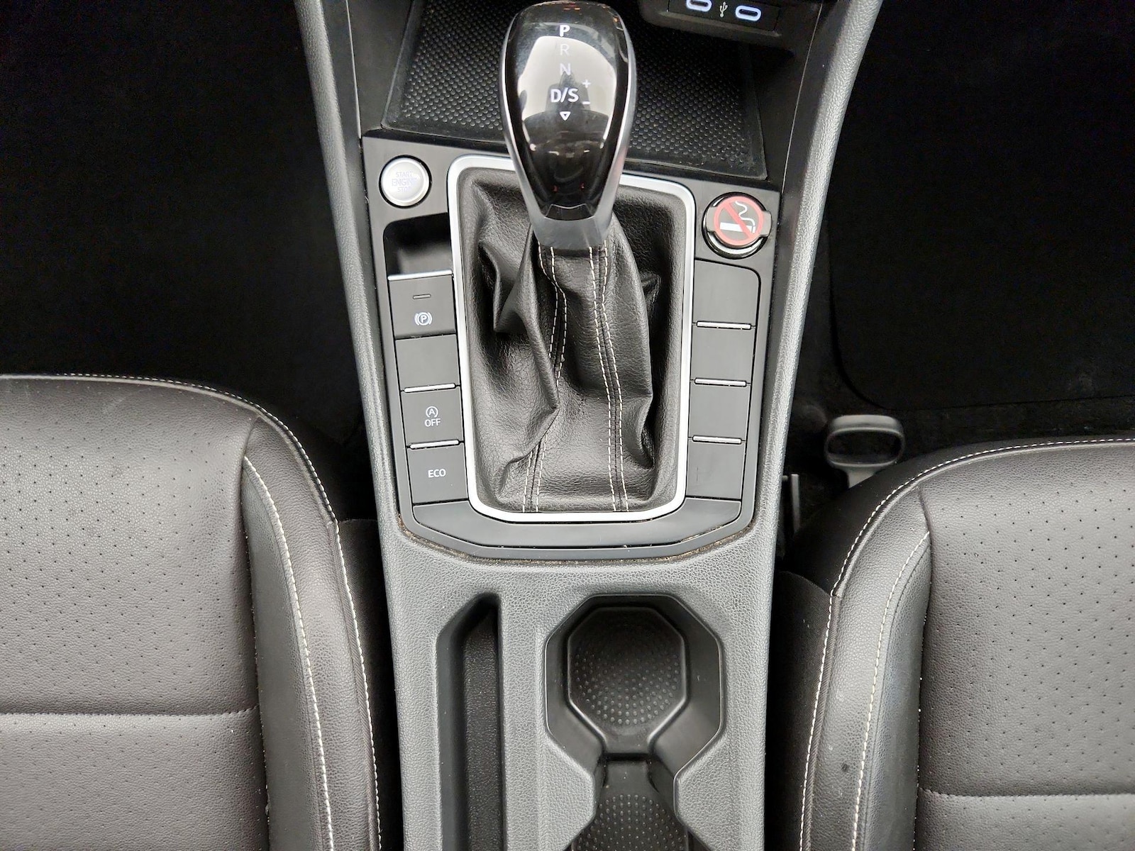 2024 Volkswagen Jetta SE - Photo 18