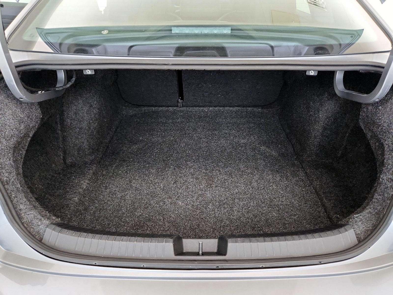 2024 Volkswagen Jetta SE - Photo 21