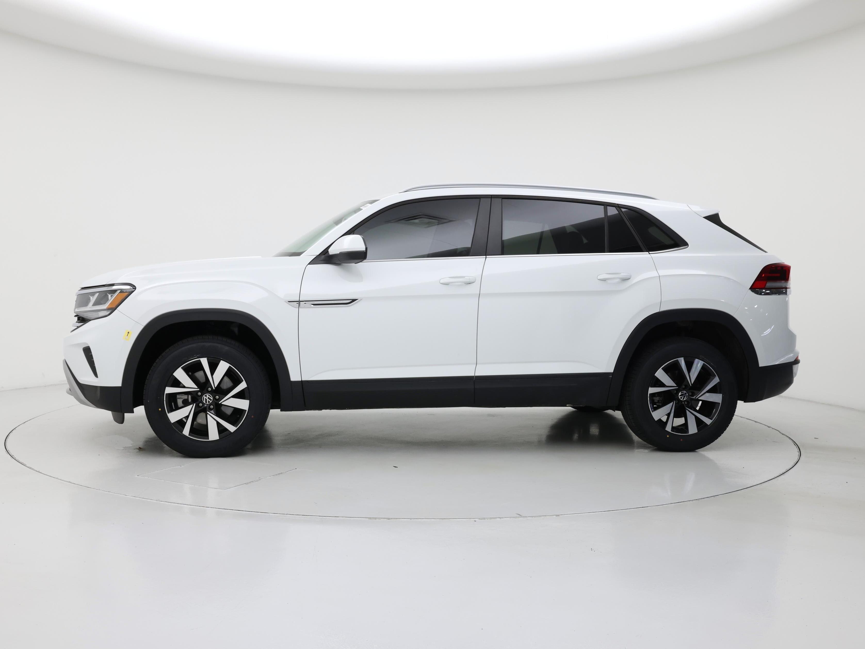 Thumbnail: 2021 Volkswagen Atlas - 3