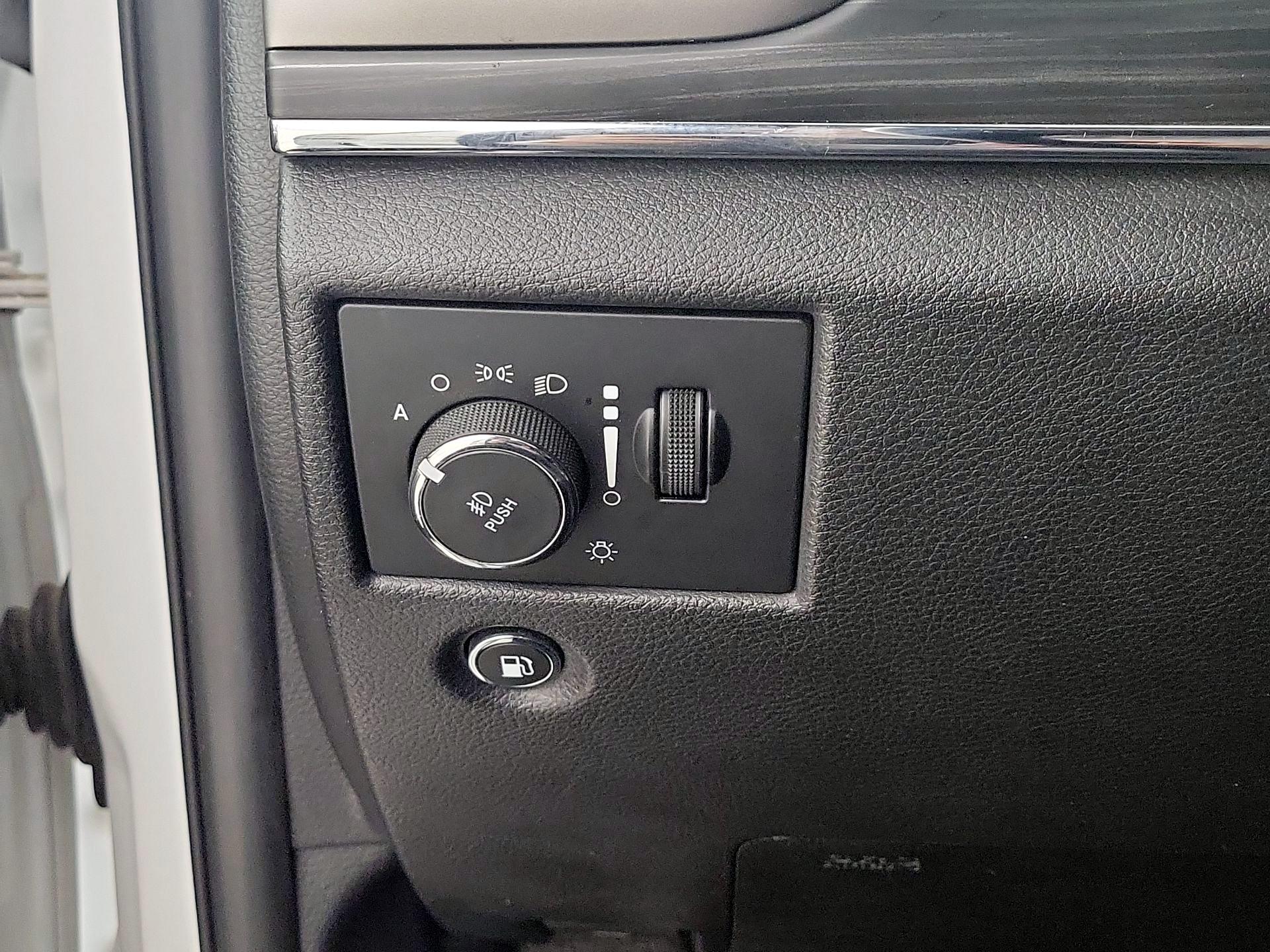 Thumbnail: 2019 Jeep Grand Cherokee - 13