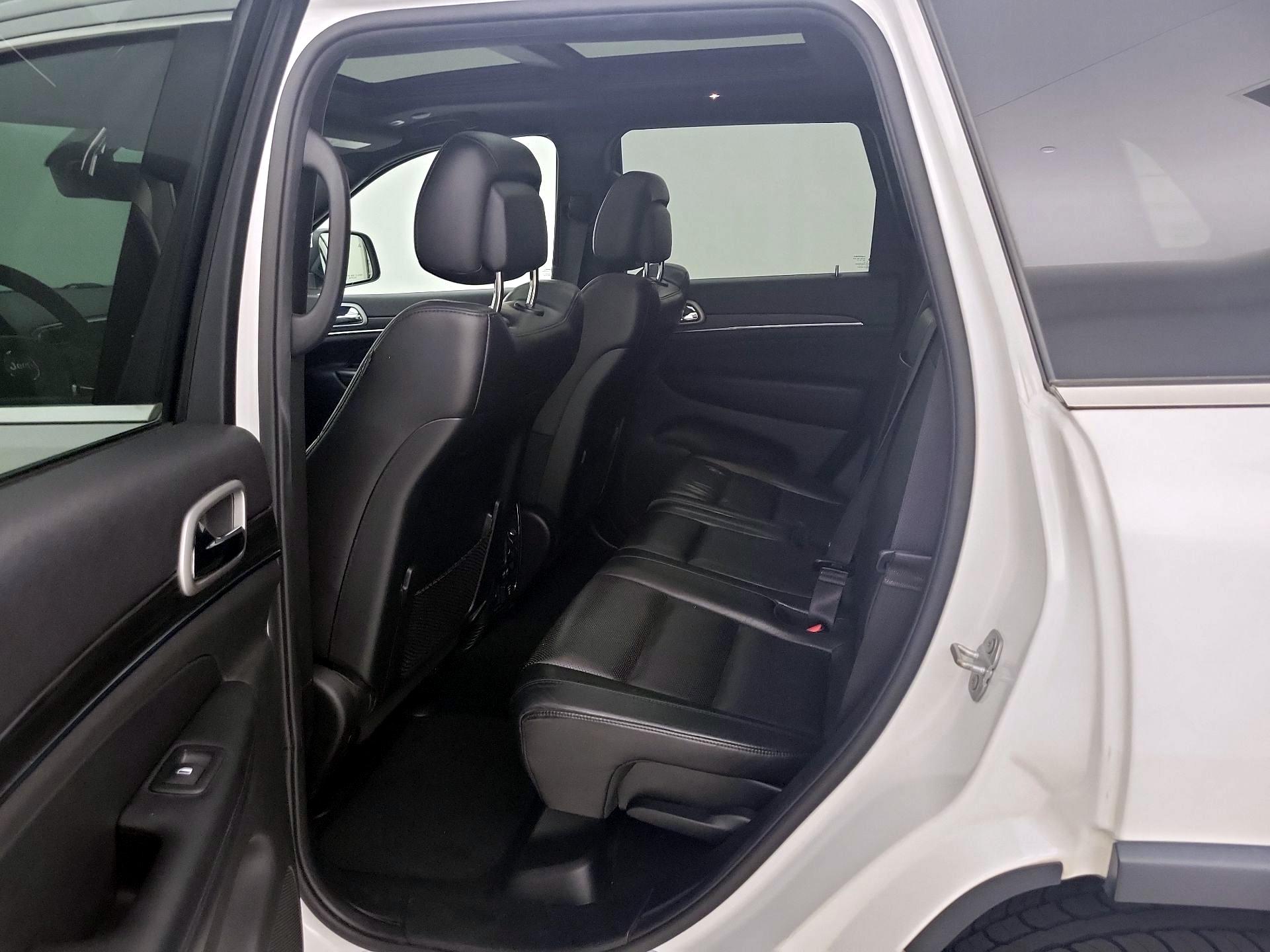 Thumbnail: 2019 Jeep Grand Cherokee - 20
