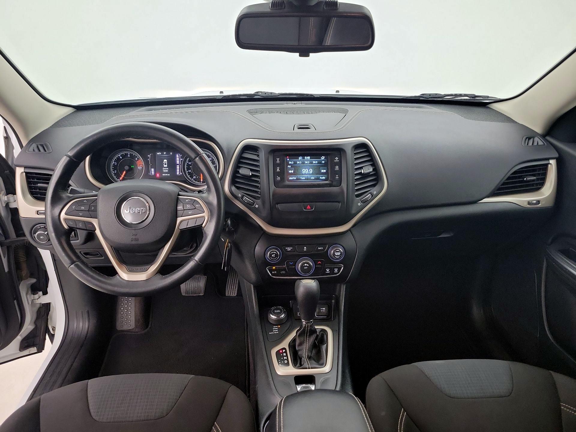 Thumbnail: 2016 Jeep Cherokee - 9