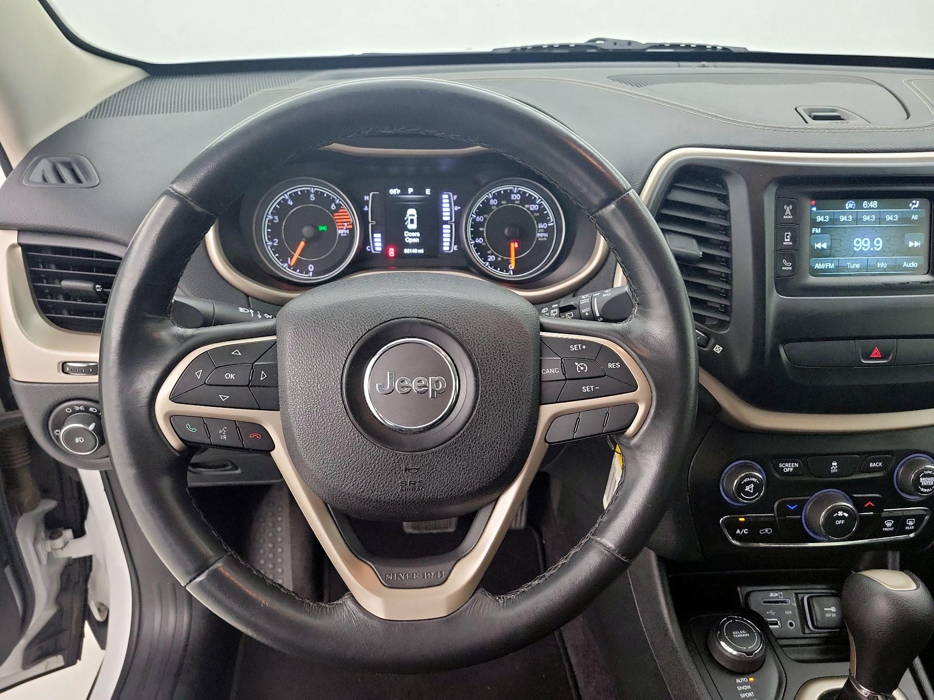 Thumbnail: 2016 Jeep Cherokee - 10