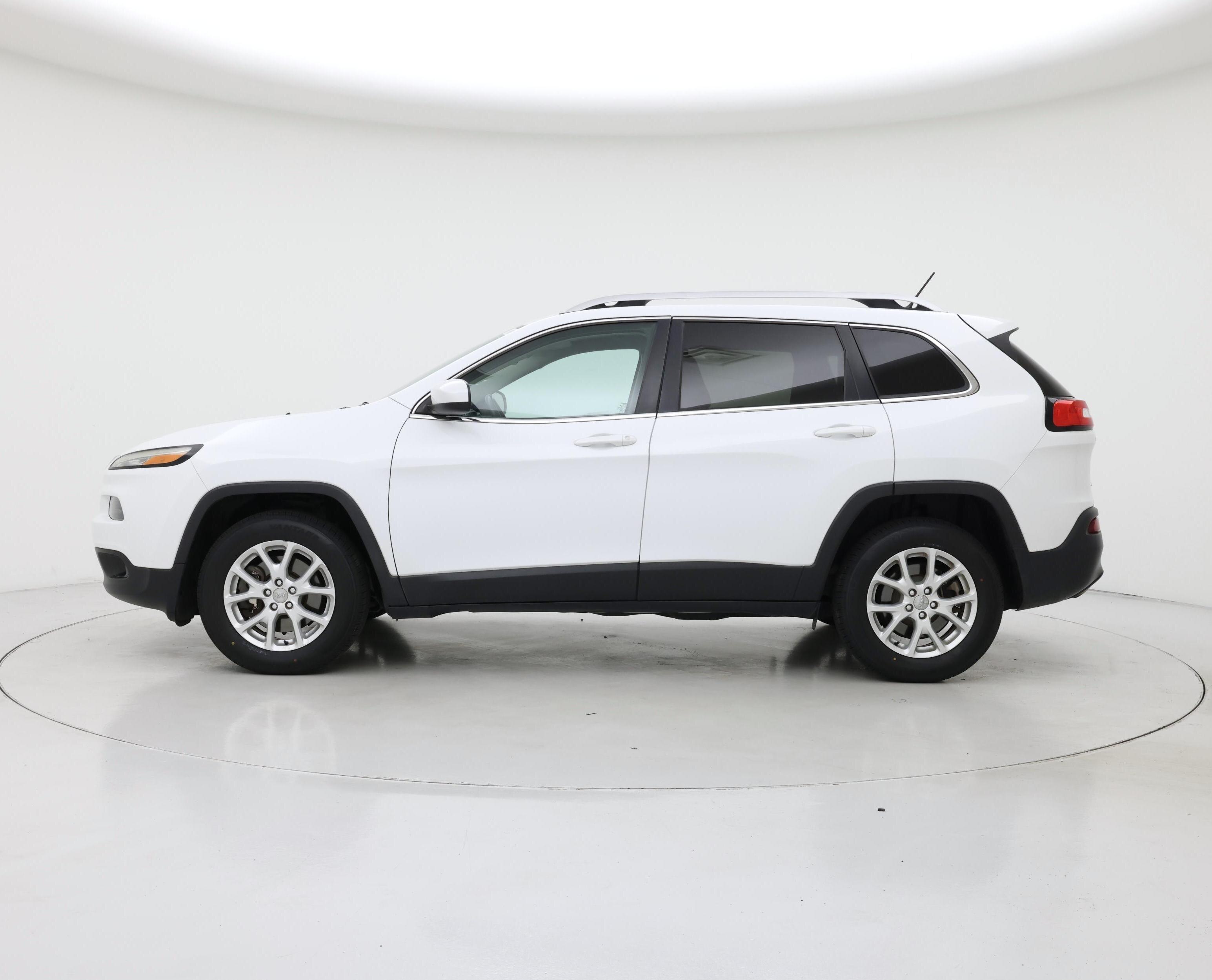 Thumbnail: 2016 Jeep Cherokee - 3