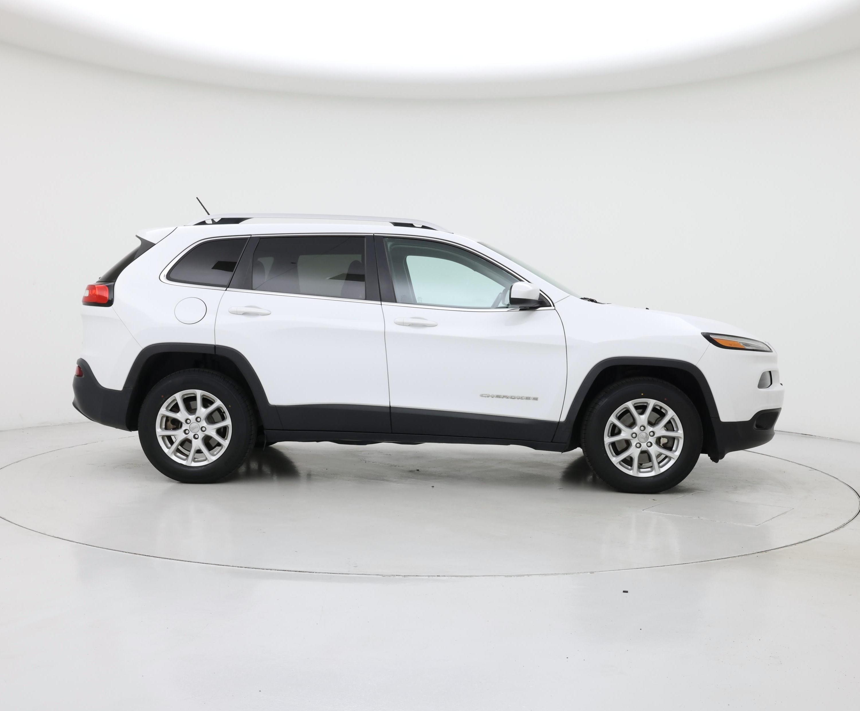 Thumbnail: 2016 Jeep Cherokee - 7
