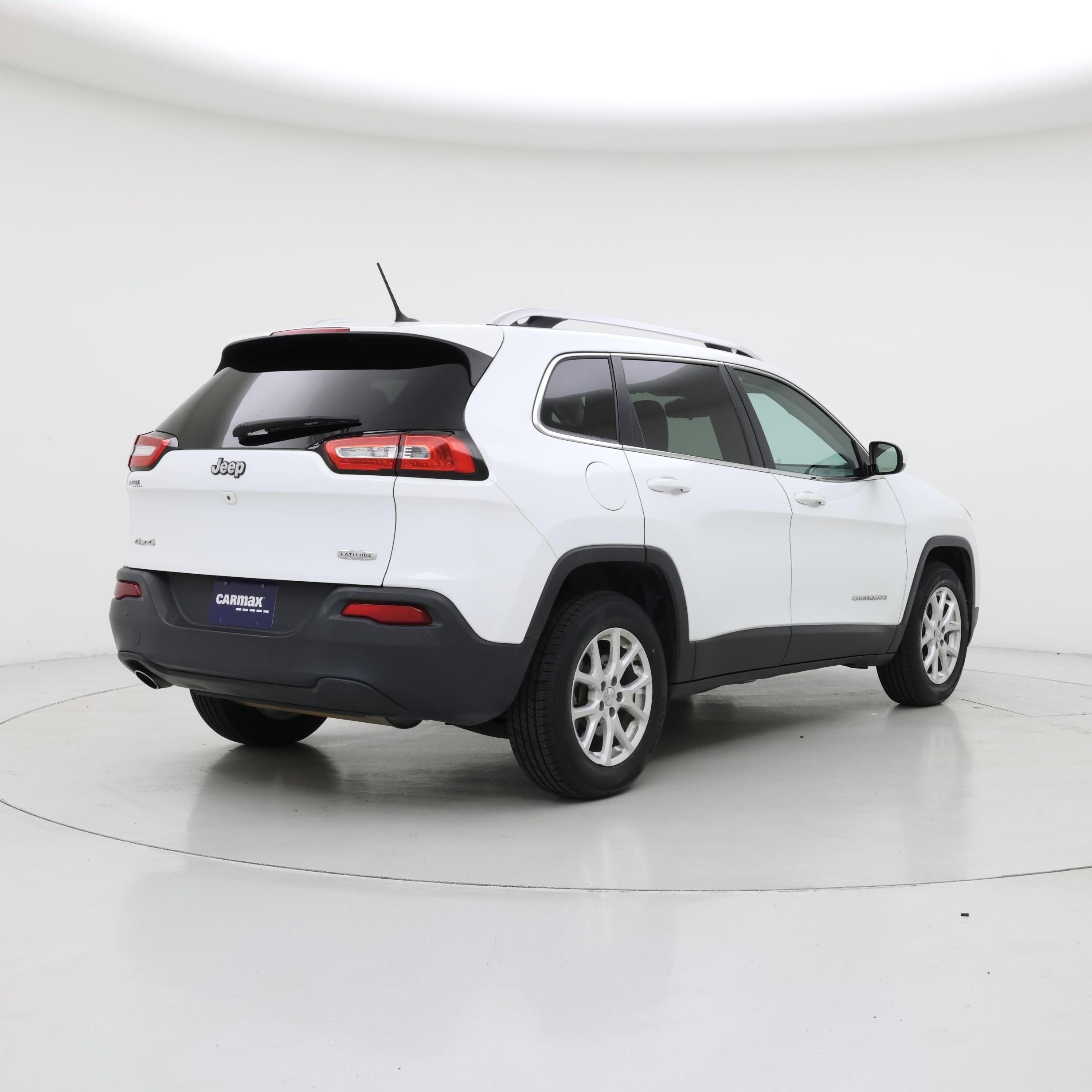 Thumbnail: 2016 Jeep Cherokee - 8