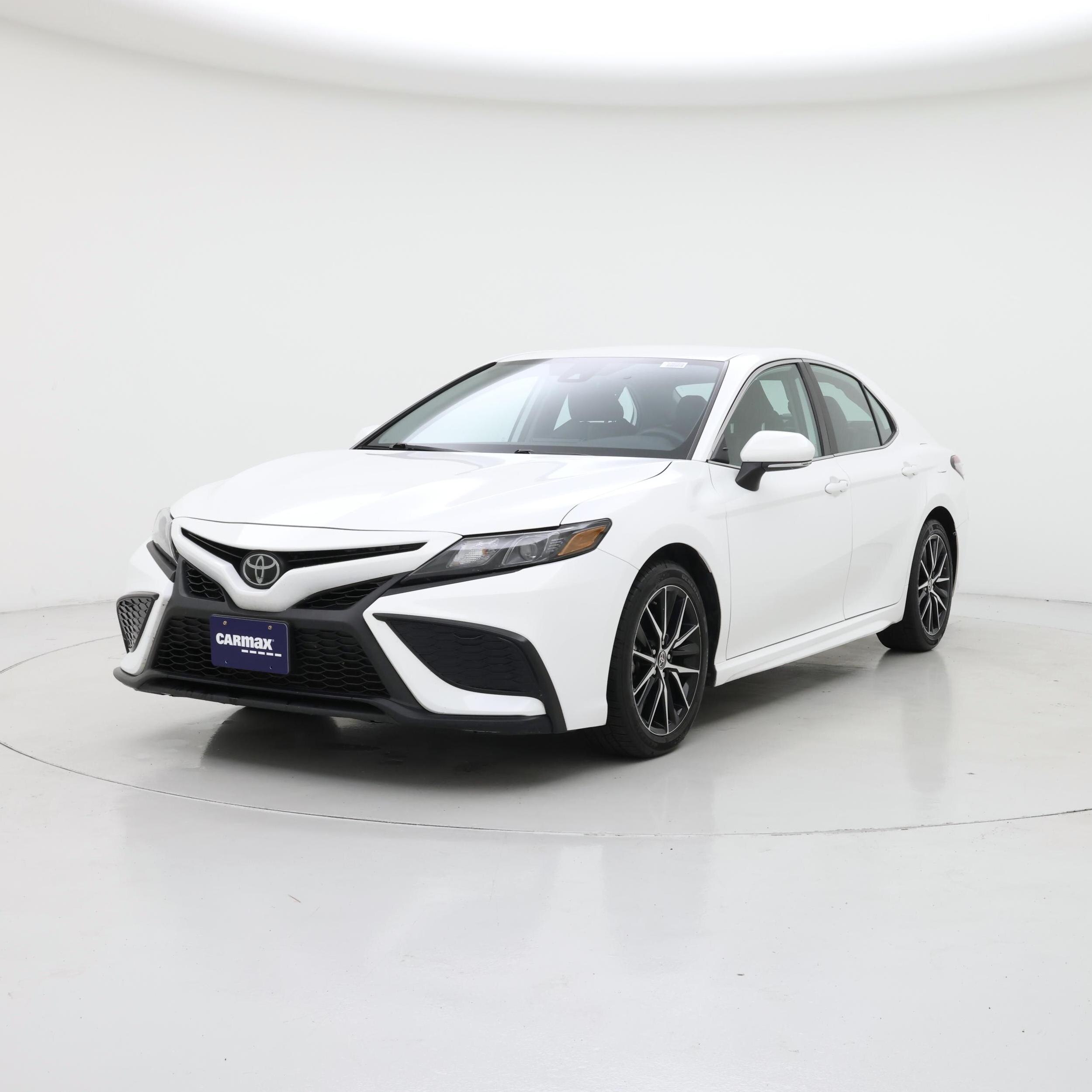 Thumbnail: 2023 Toyota Camry - 4