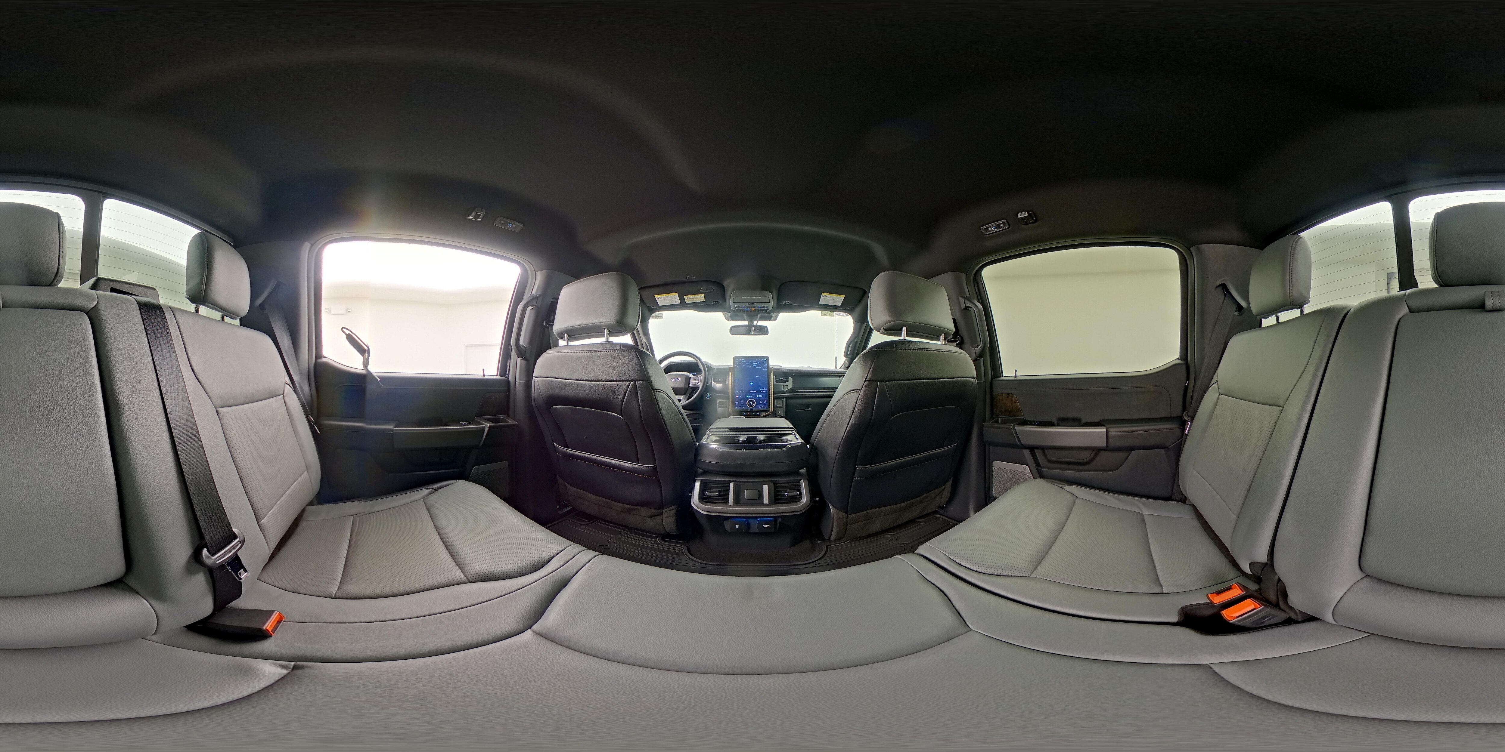 2023 Ford F-150 Lightning Lariat - Photo 26