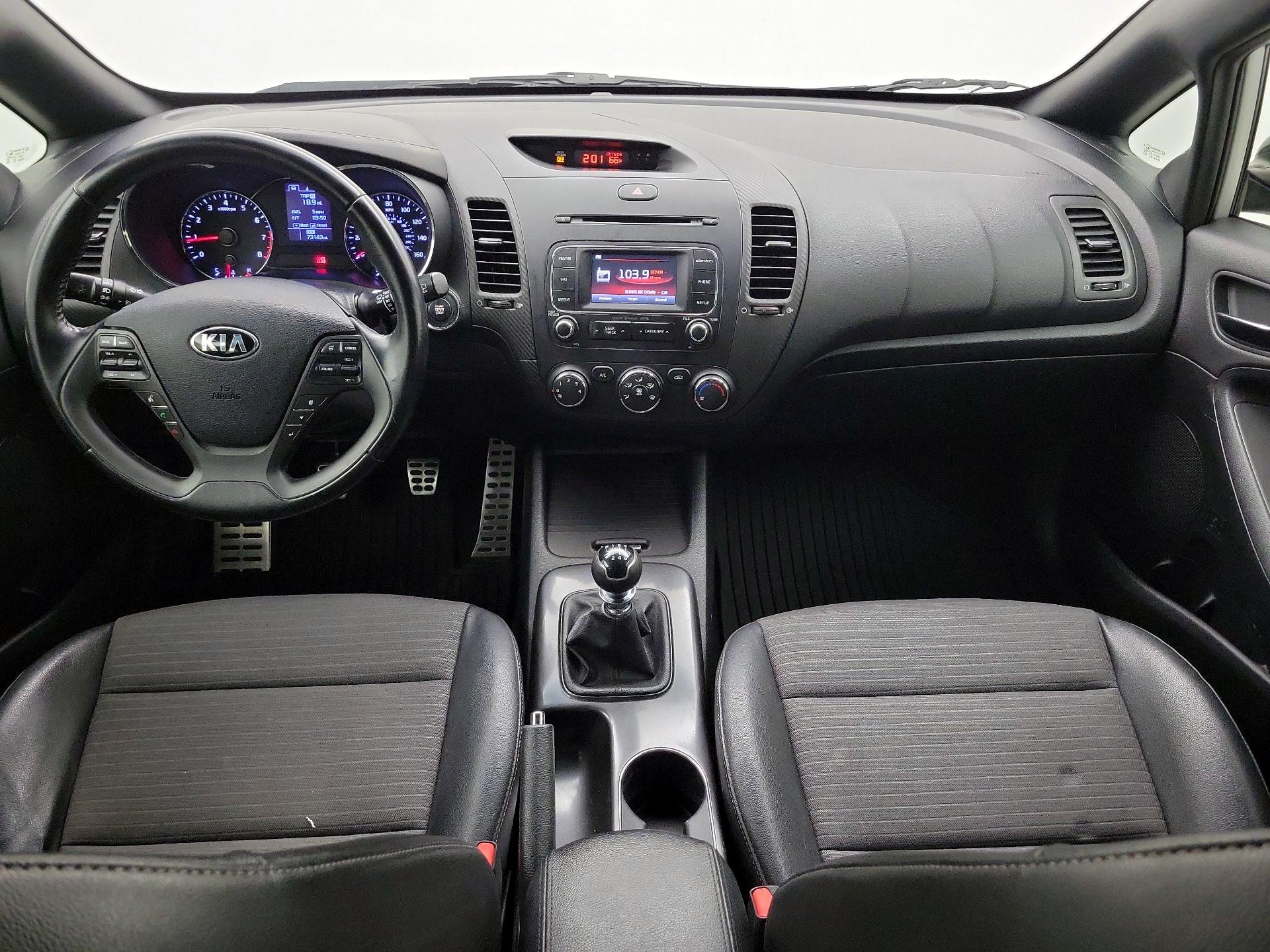 Thumbnail: 2015 Kia Forte - 9