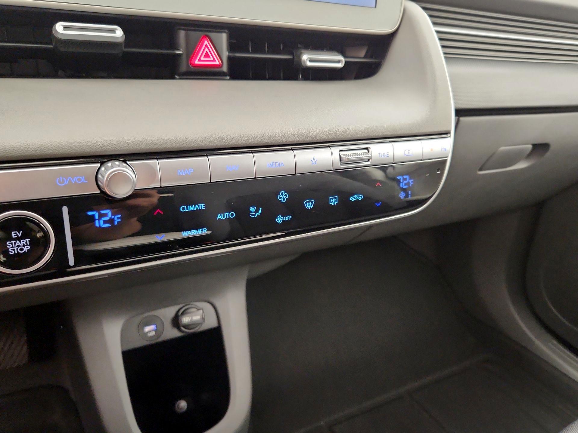 Thumbnail: 2024 Hyundai Ioniq 5 - 17