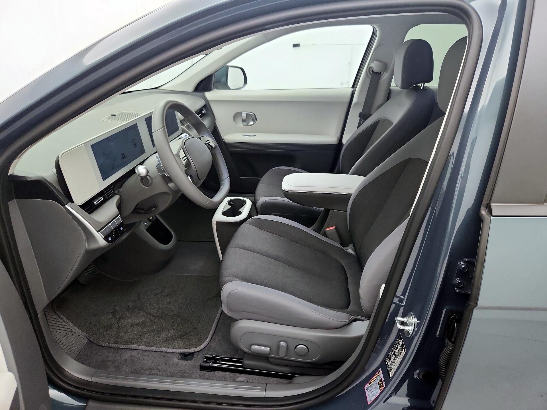 Thumbnail: 2024 Hyundai Ioniq 5 - 11
