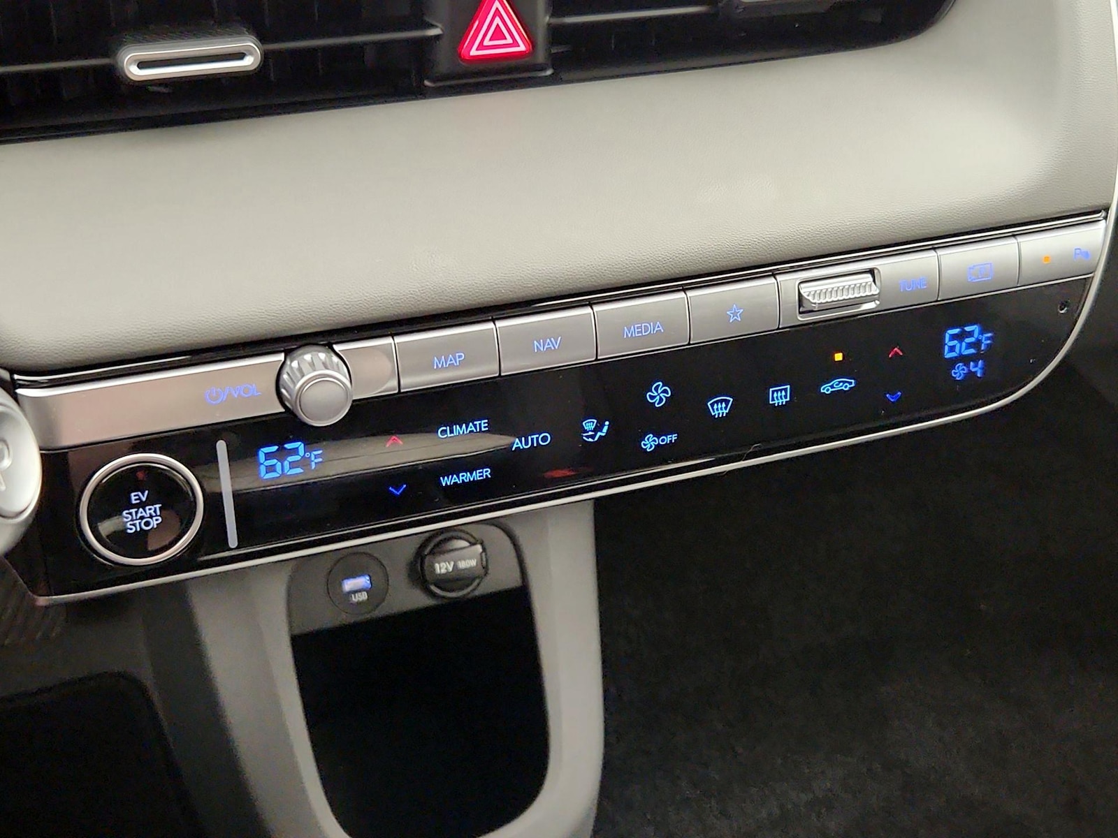 2024 Hyundai IONIQ 5 SEL - Photo 18
