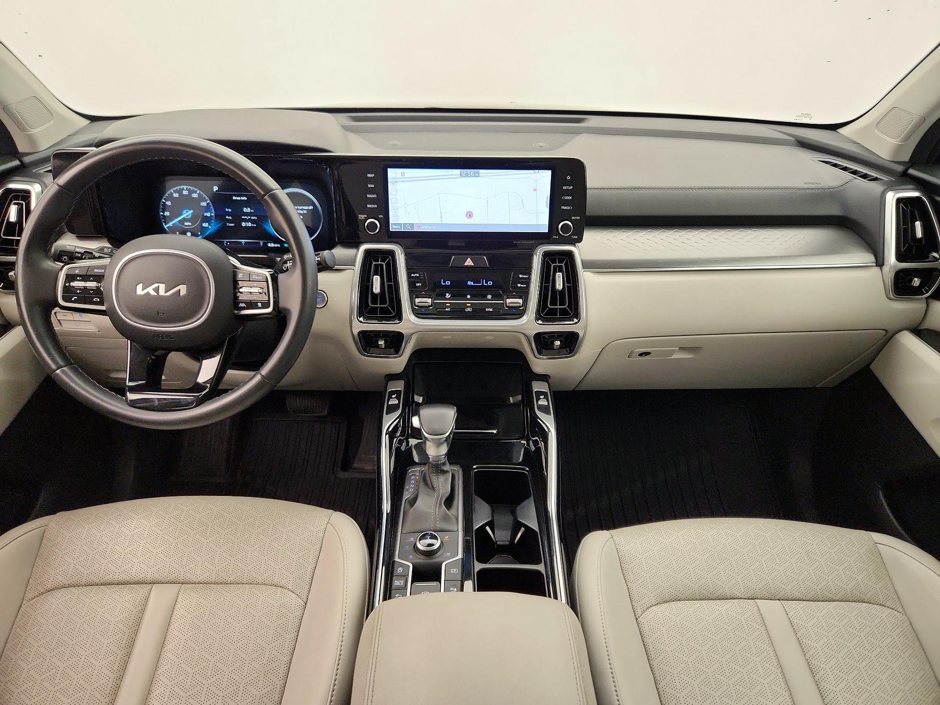 Thumbnail: 2023 Kia Sorento - 9