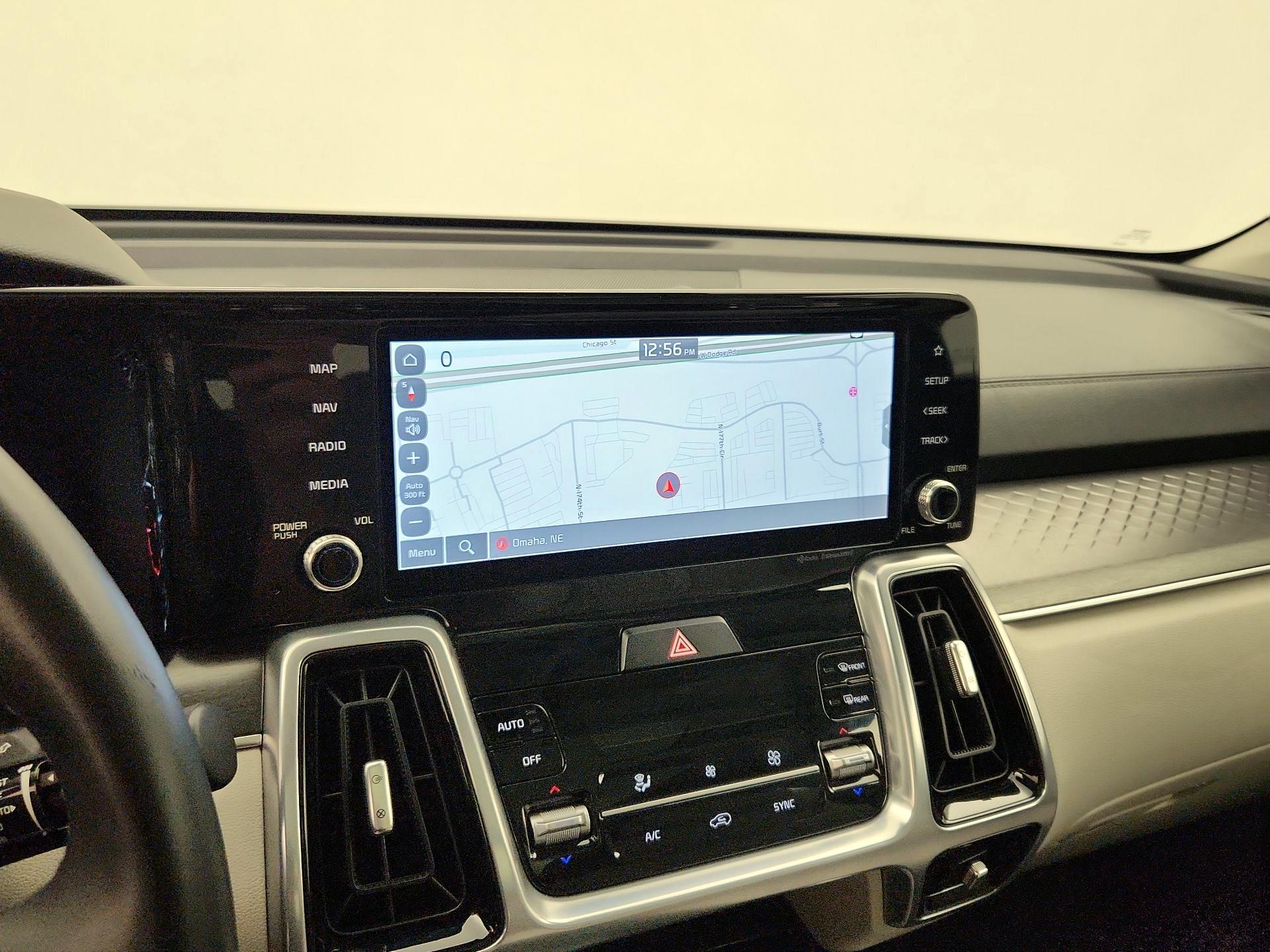 Thumbnail: 2023 Kia Sorento - 14