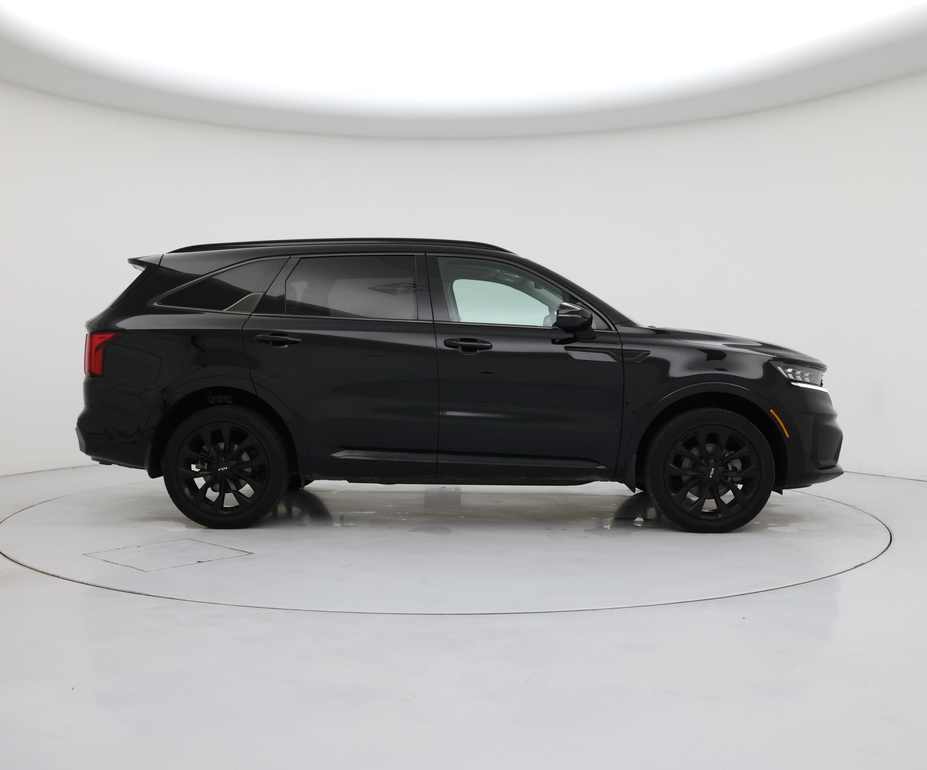 Thumbnail: 2023 Kia Sorento - 7