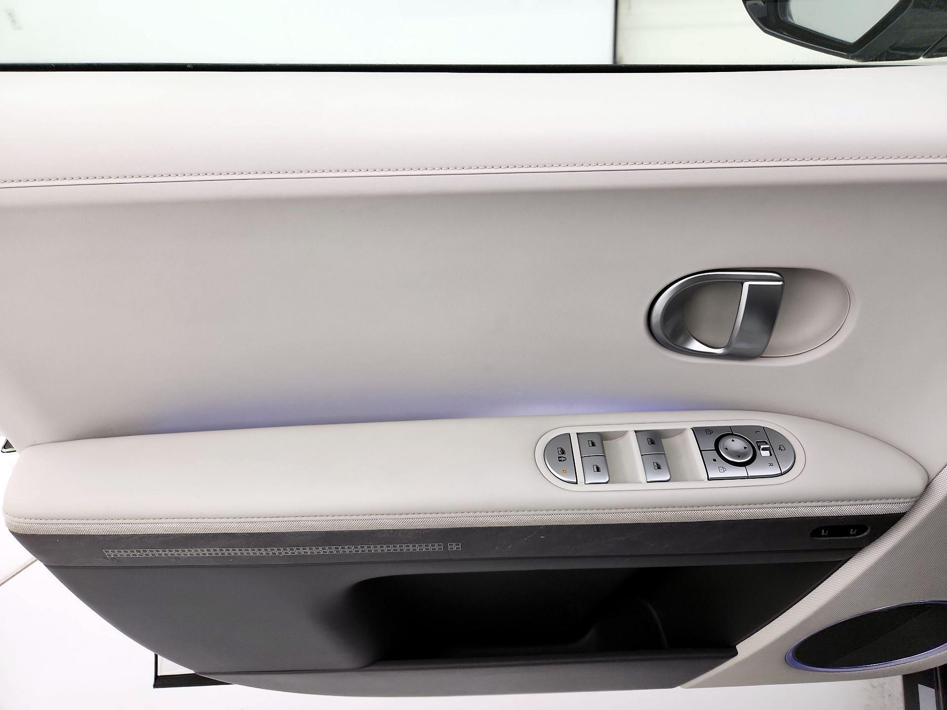 Thumbnail: 2024 Hyundai Ioniq 5 - 12