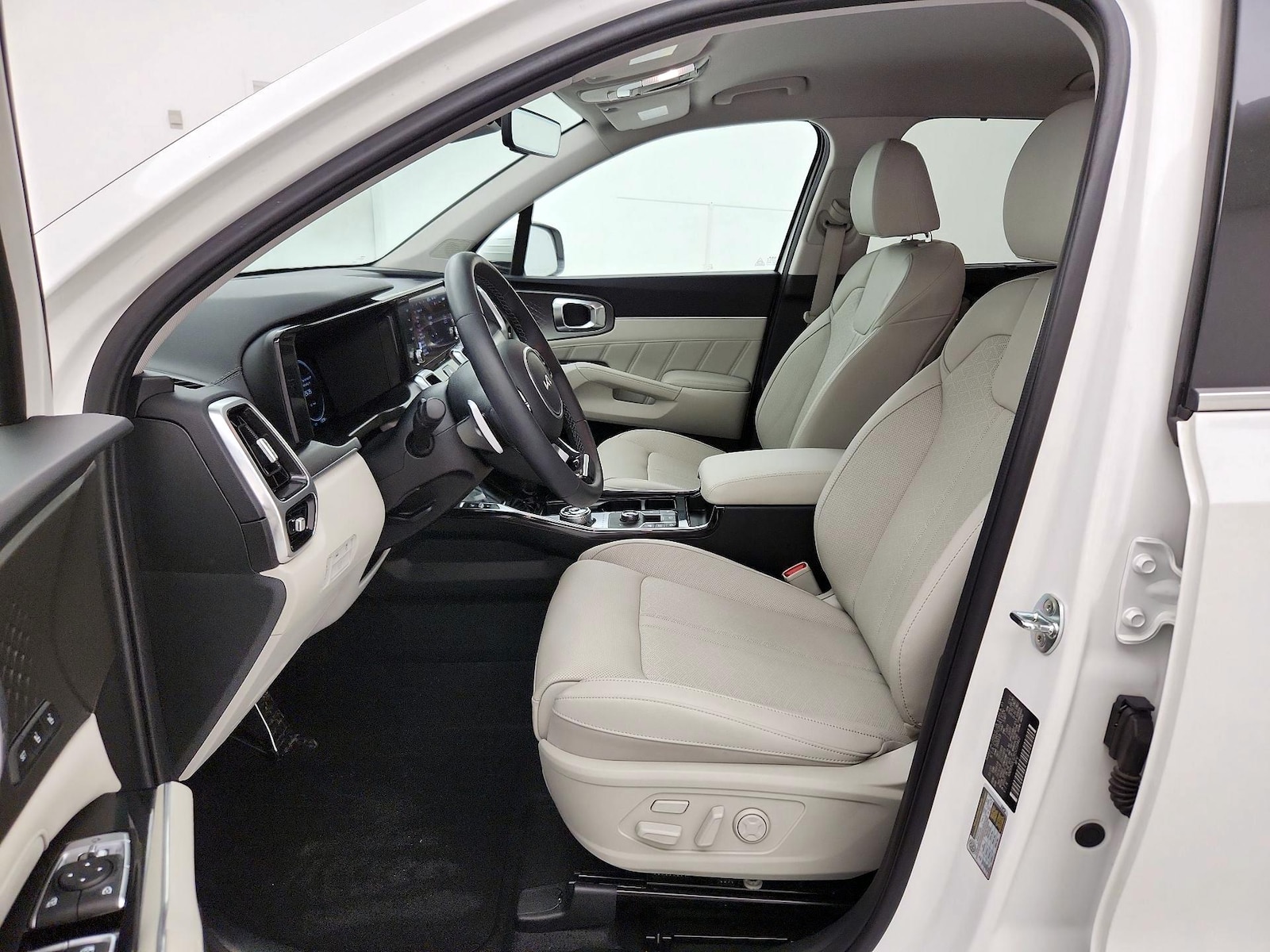 2024 Kia Sorento SX Prestige Hybrid - Photo 12