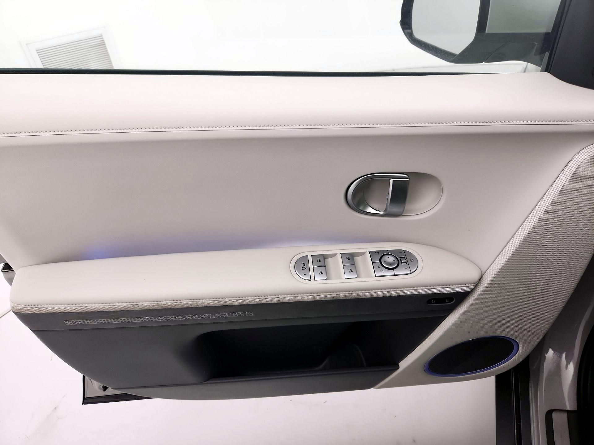 Thumbnail: 2024 Hyundai Ioniq 5 - 12