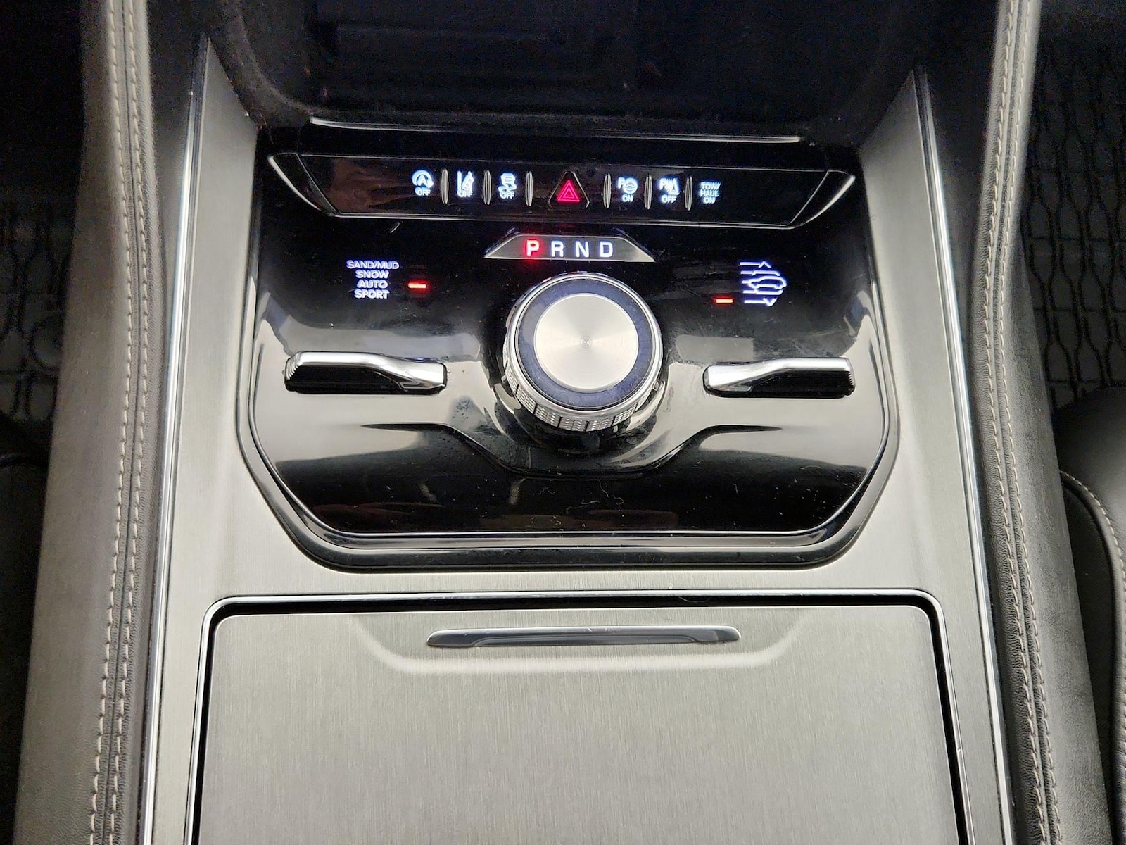 2023 Jeep Wagoneer Series II - Photo 19