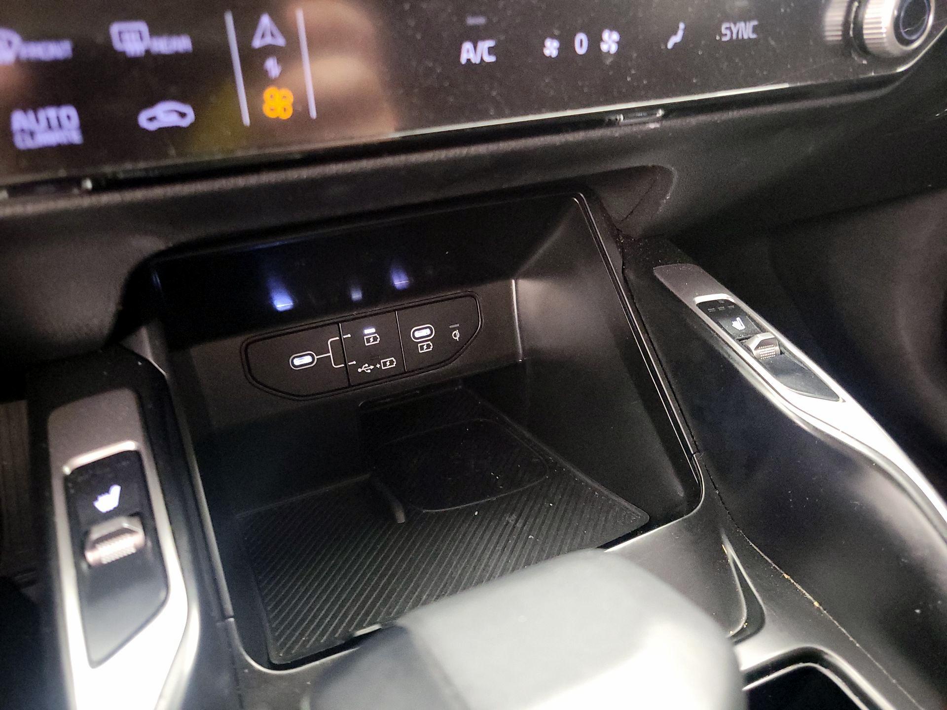 Thumbnail: 2025 Kia Sorento - 19