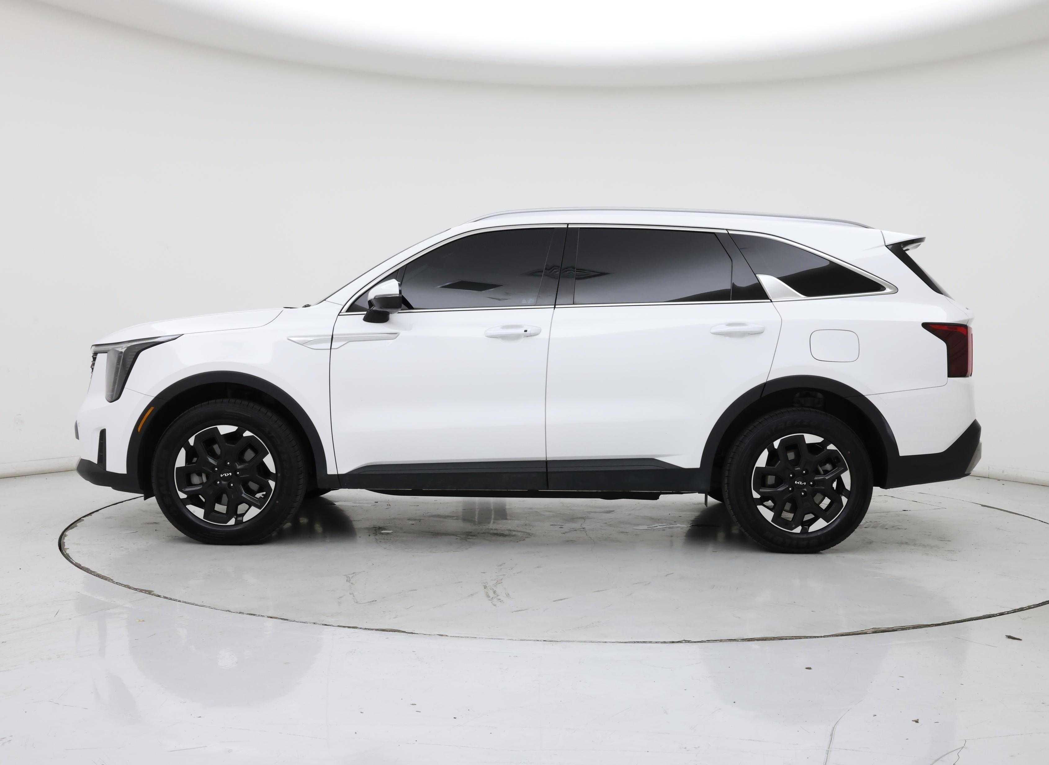 Thumbnail: 2025 Kia Sorento - 3