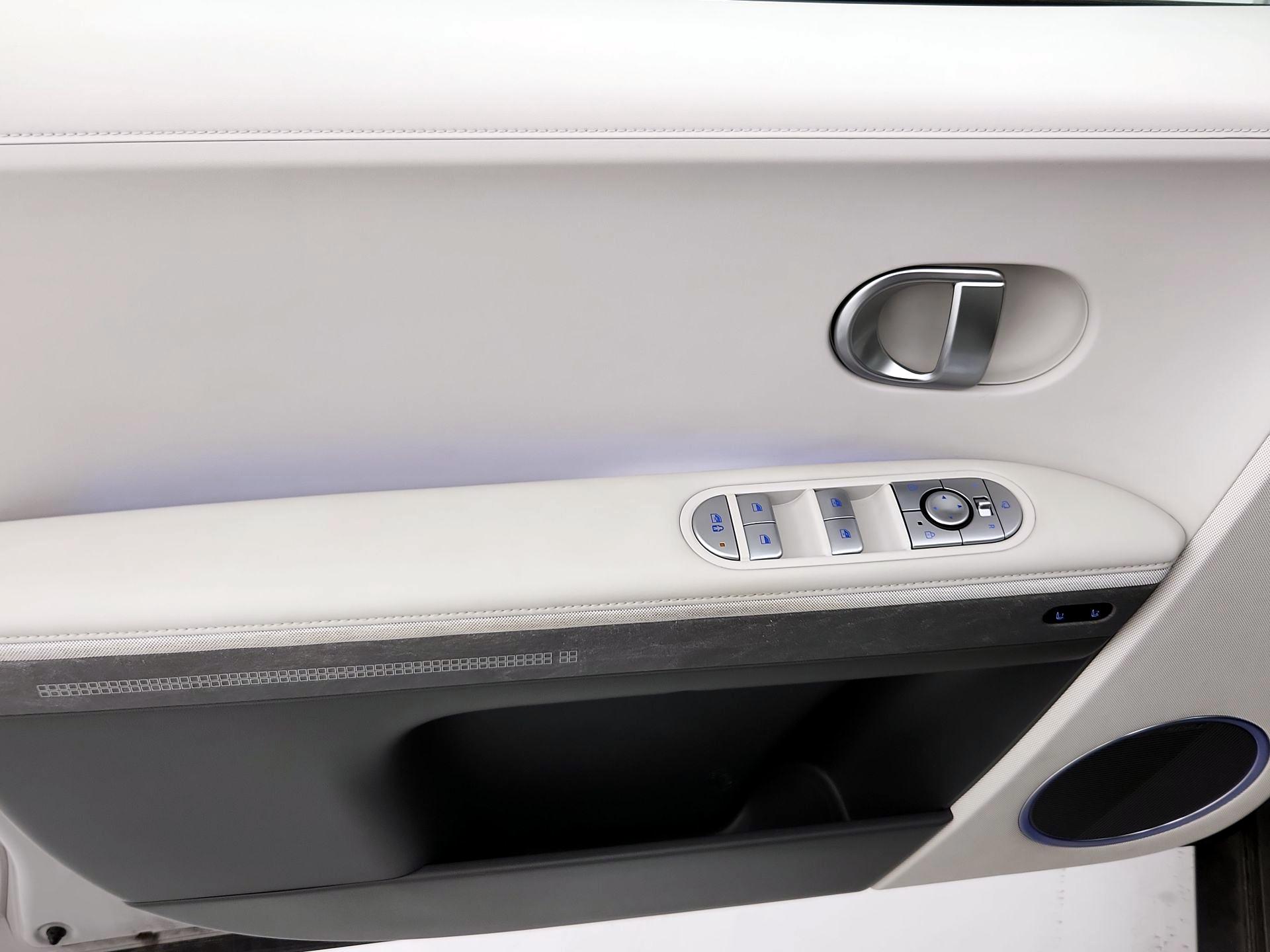 Thumbnail: 2024 Hyundai Ioniq 5 - 12
