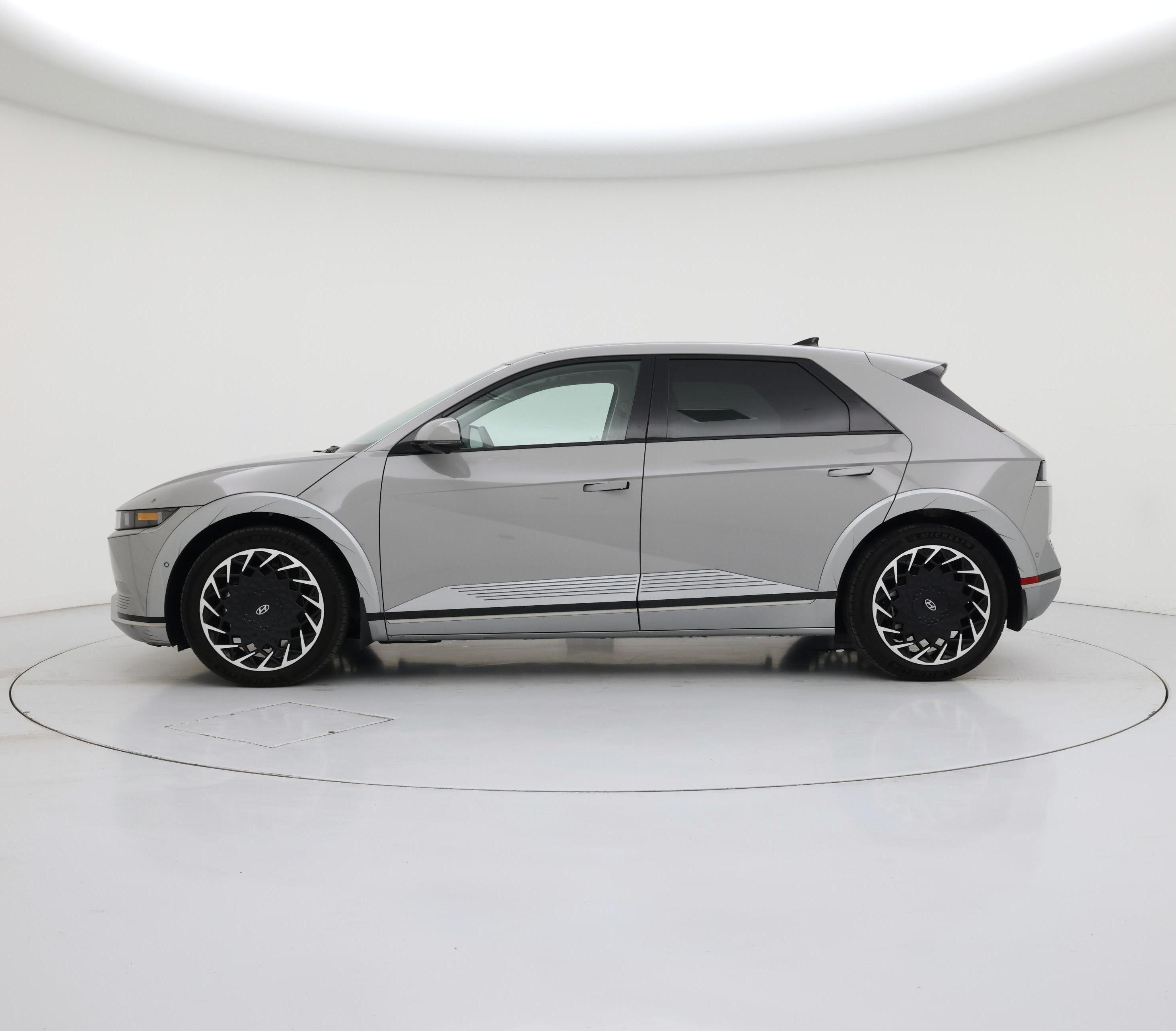 Thumbnail: 2024 Hyundai Ioniq 5 - 3