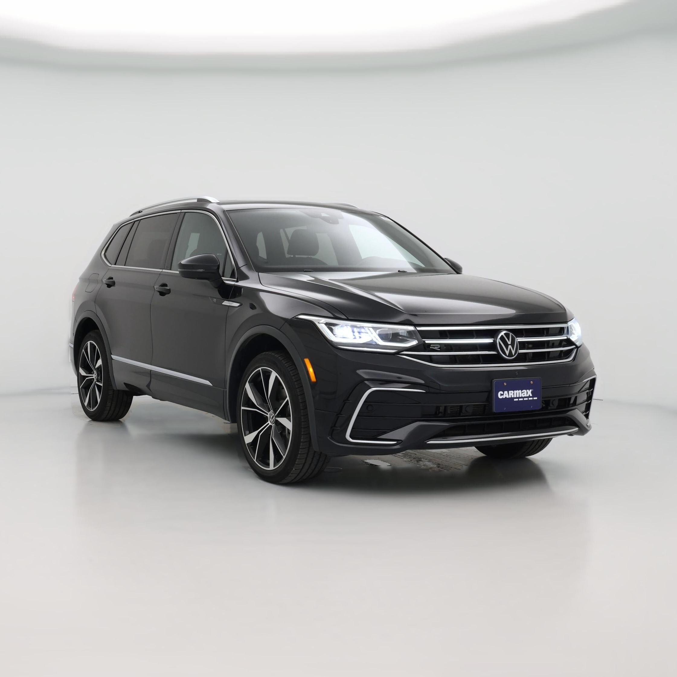 Thumbnail: 2023 Volkswagen Tiguan - 1