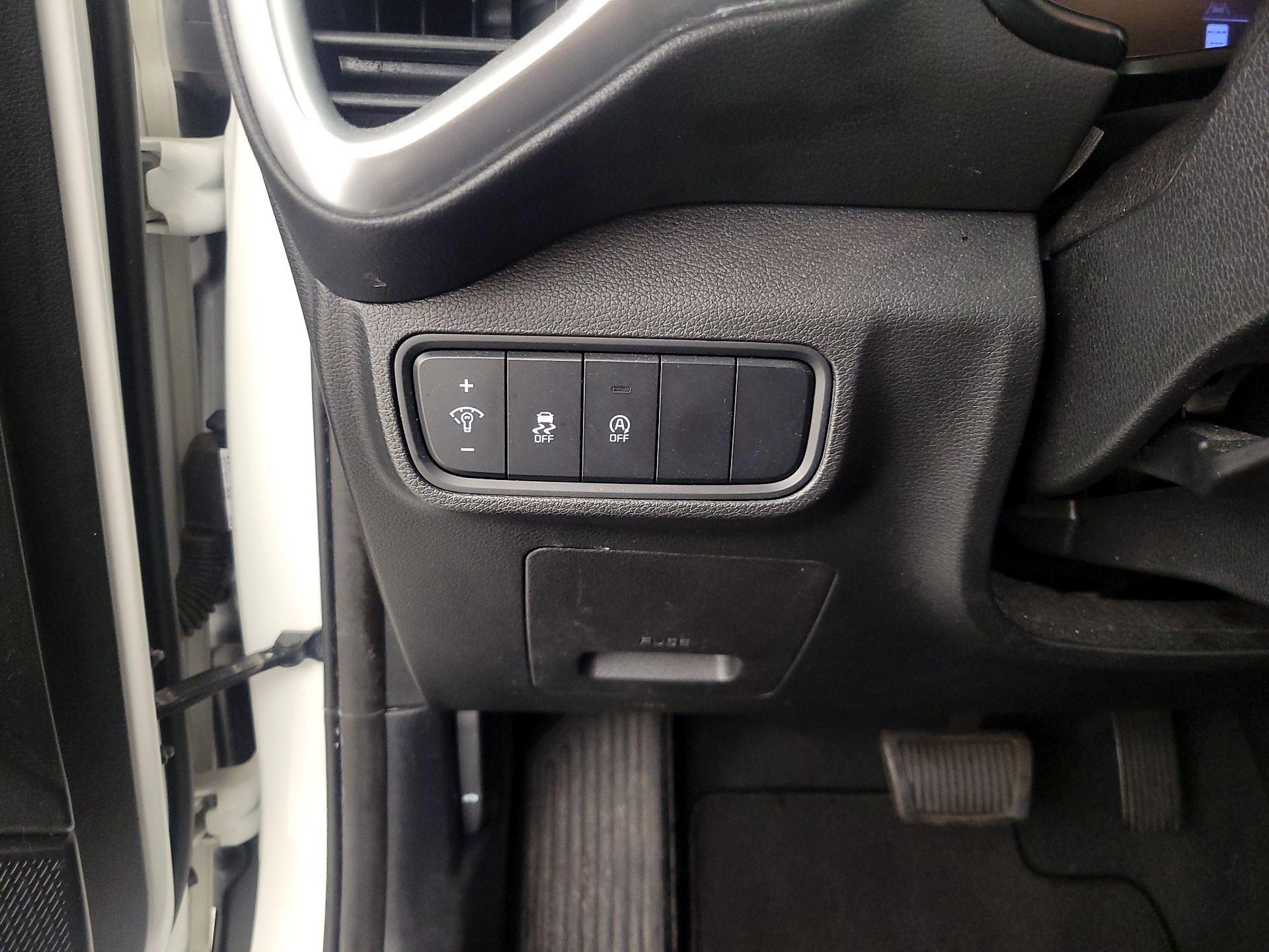 Thumbnail: 2023 Kia Soul - 13