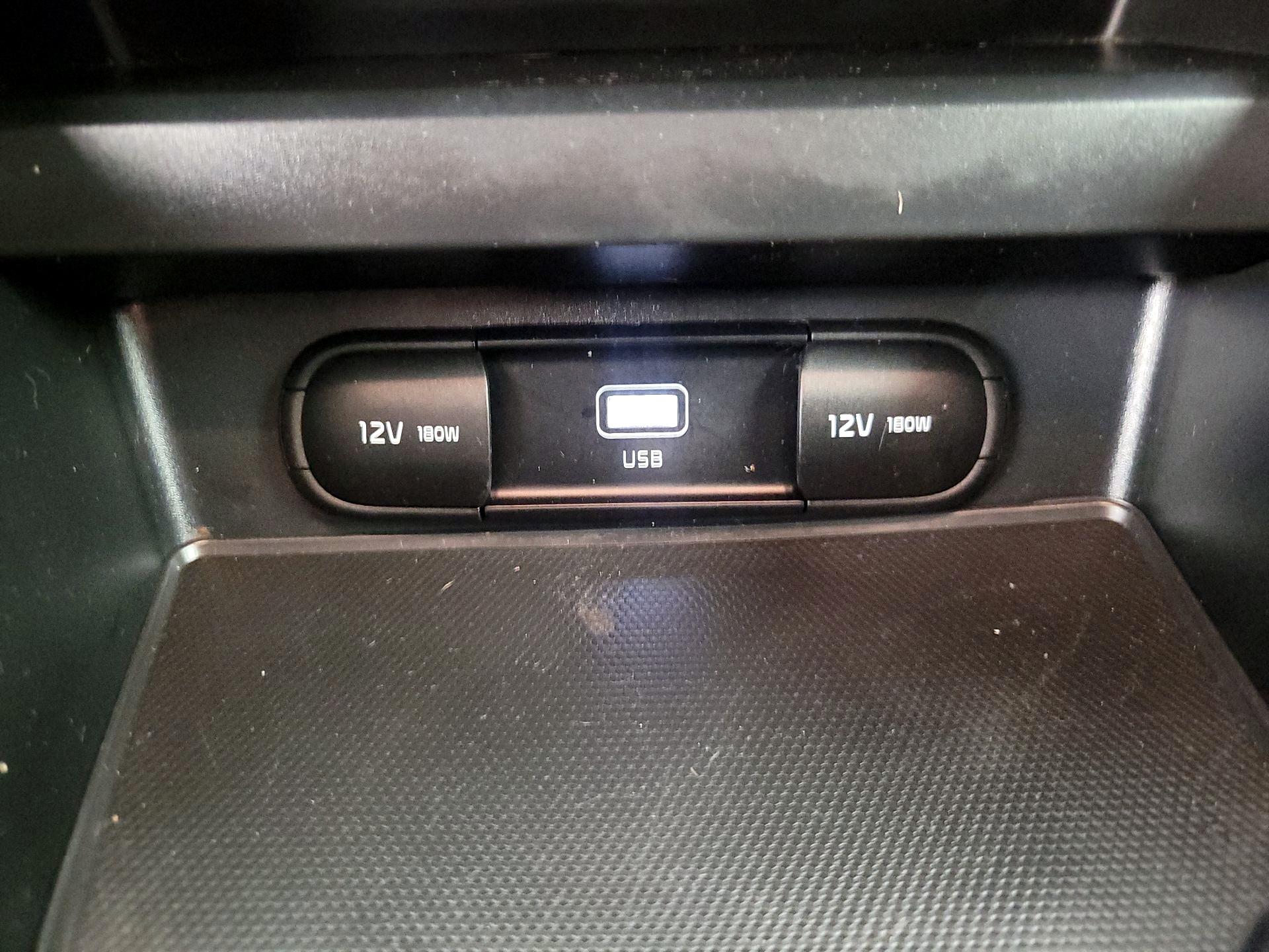 Thumbnail: 2023 Kia Soul - 18