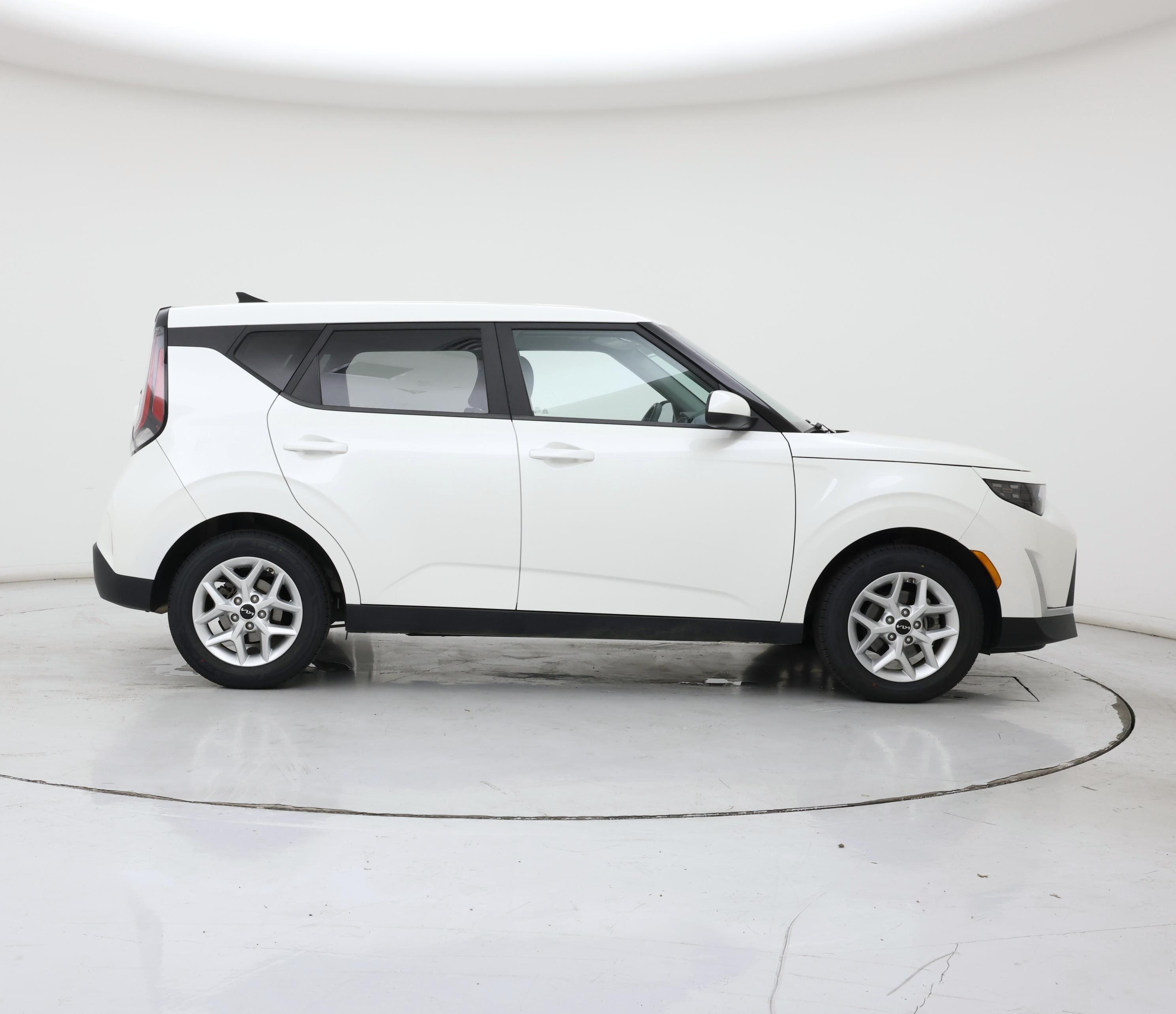 Thumbnail: 2023 Kia Soul - 7