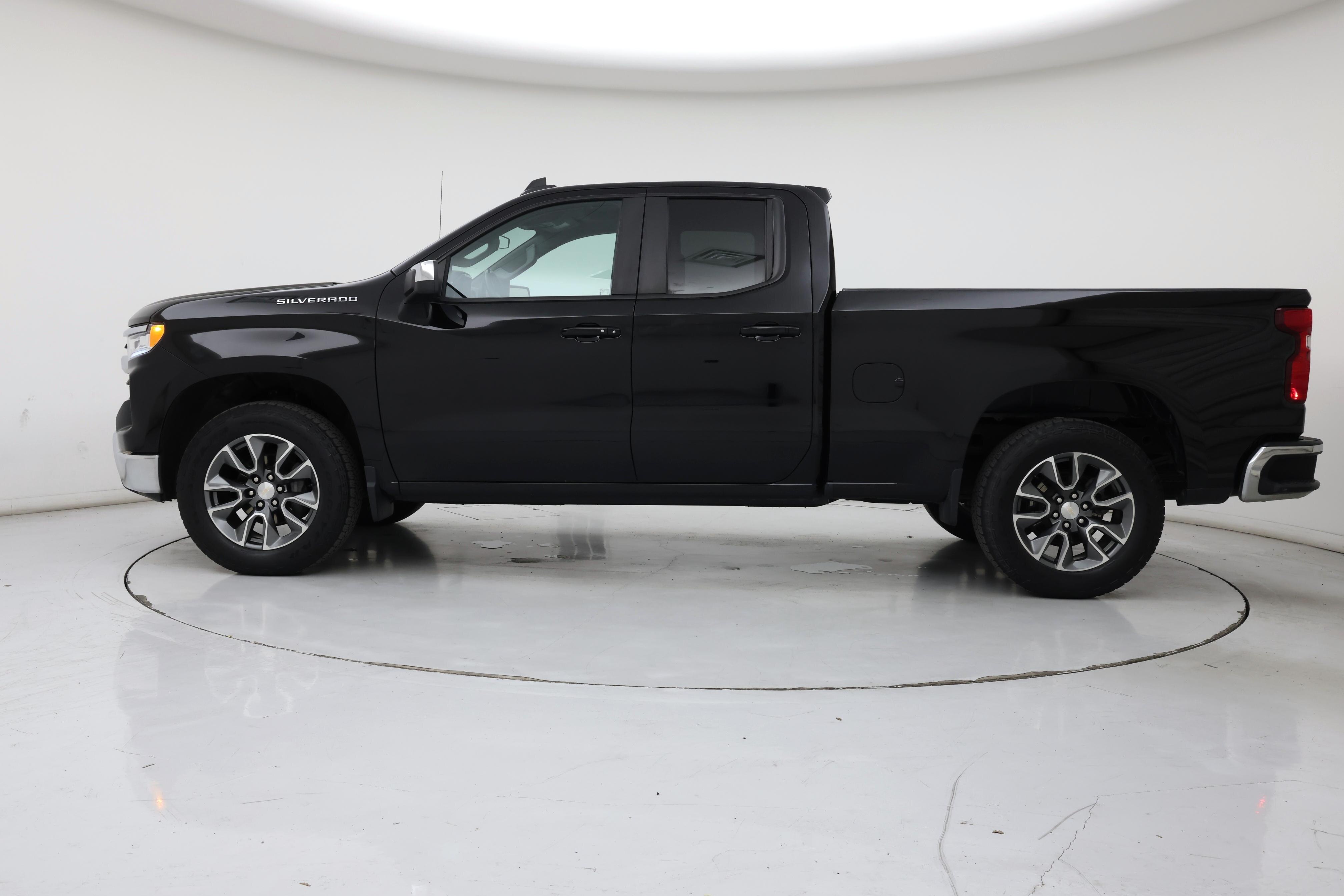 Thumbnail: 2023 Chevrolet Silverado 1500 - 3