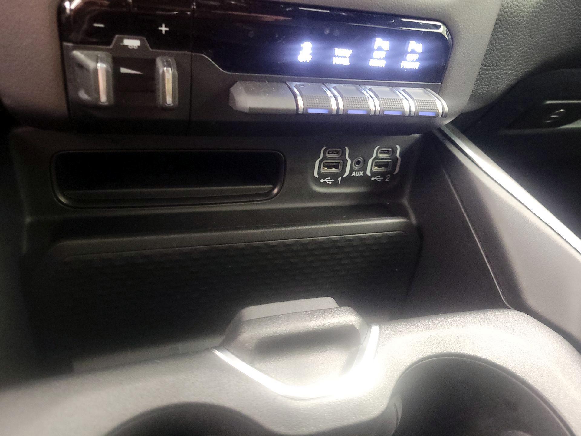Thumbnail: 2023 RAM 1500 - 19