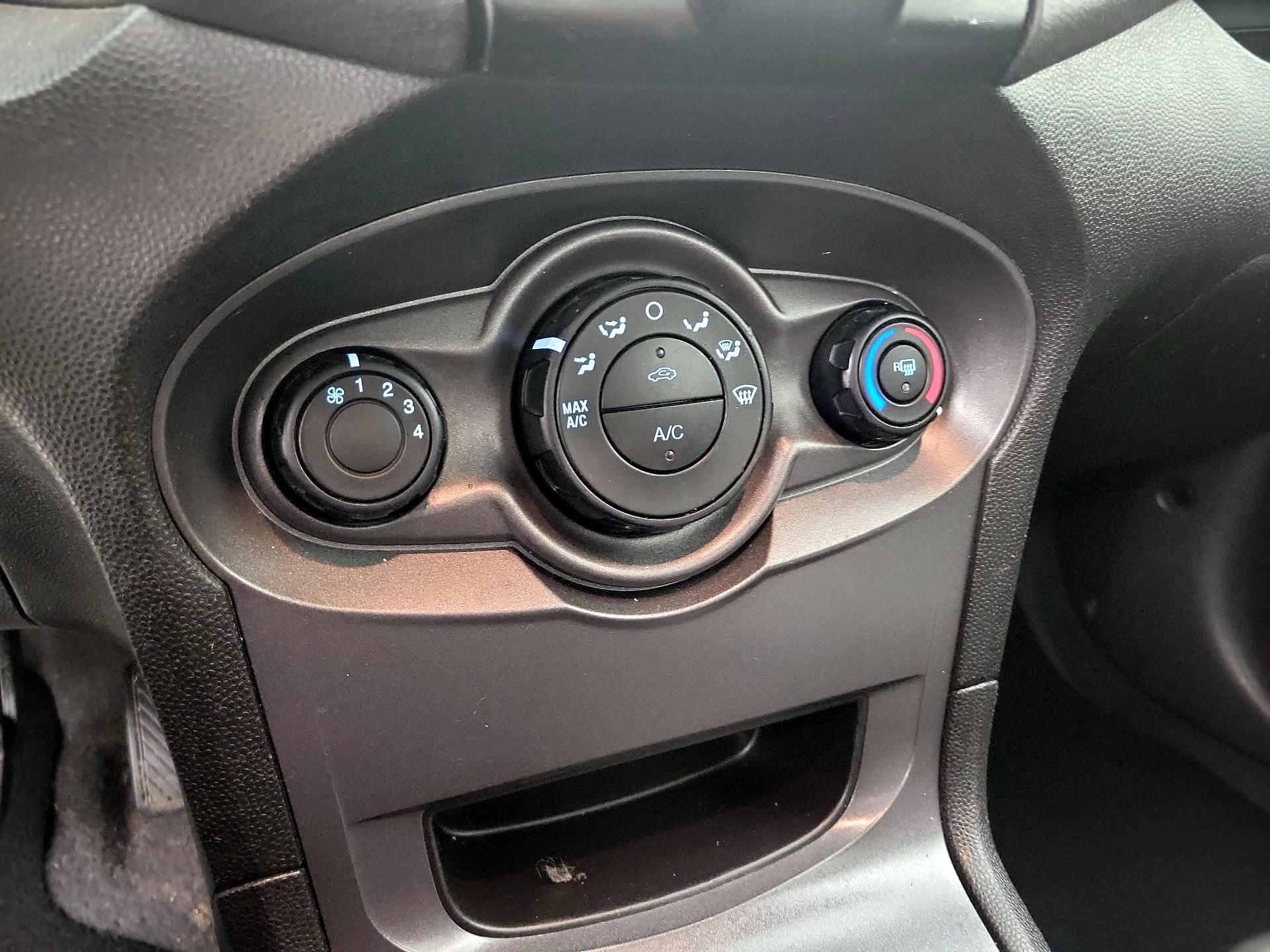Thumbnail: 2019 Ford Fiesta - 16