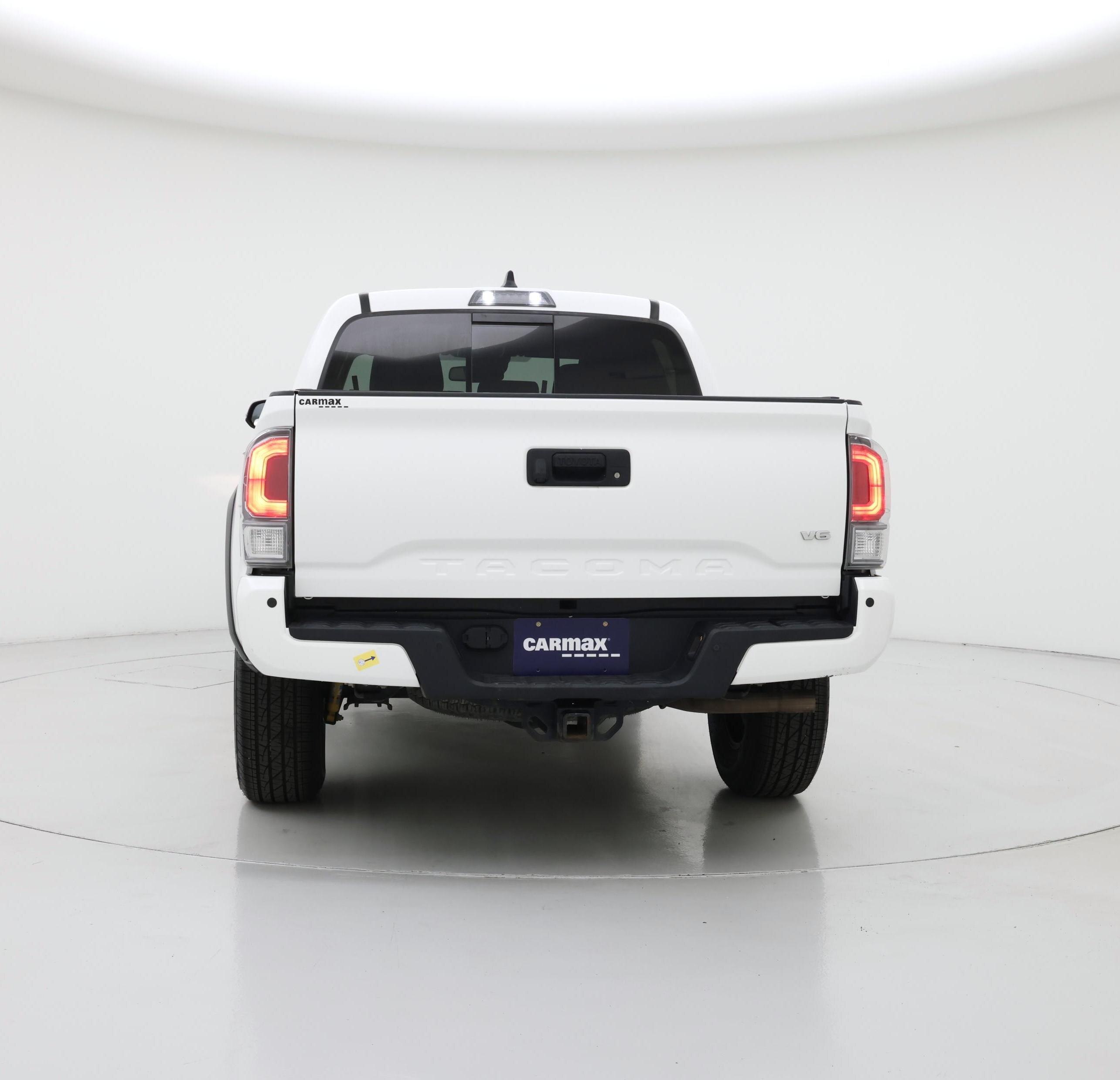 Thumbnail: 2018 Ford Explorer - 6