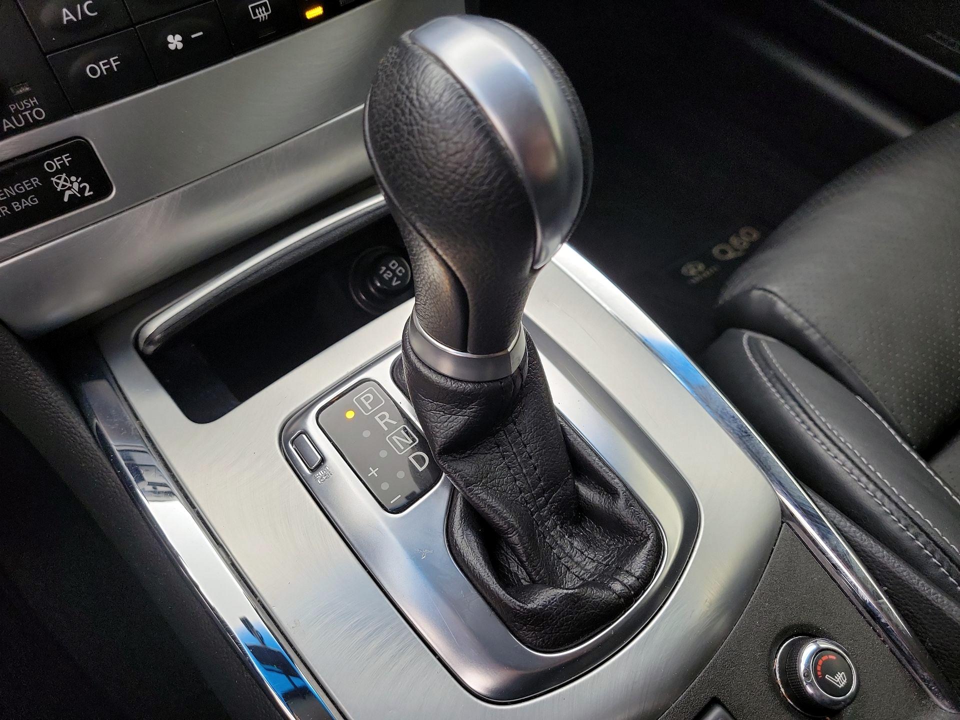Thumbnail: 2015 INFINITI Q60 - 17