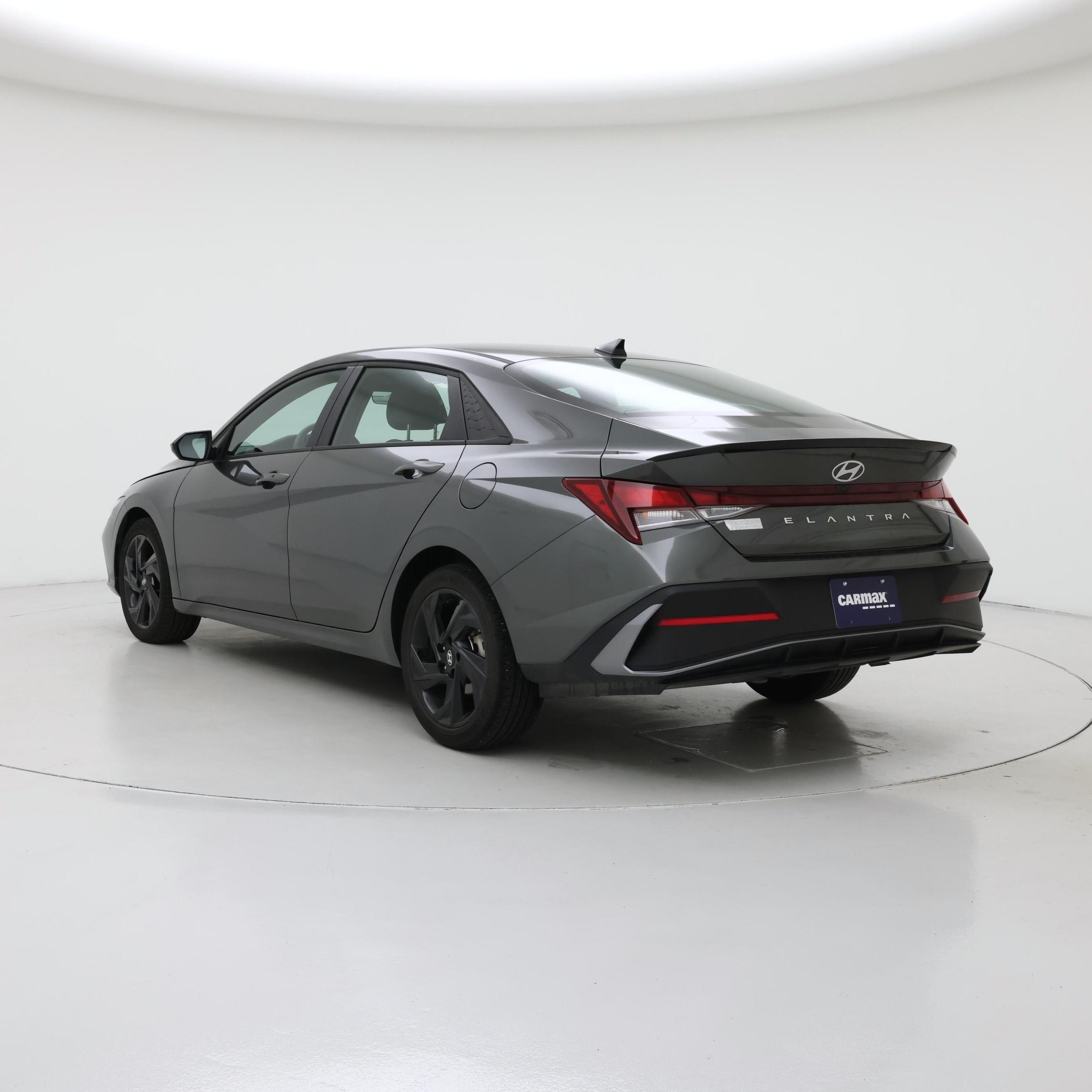 Thumbnail: 2026 Hyundai Elantra - 2