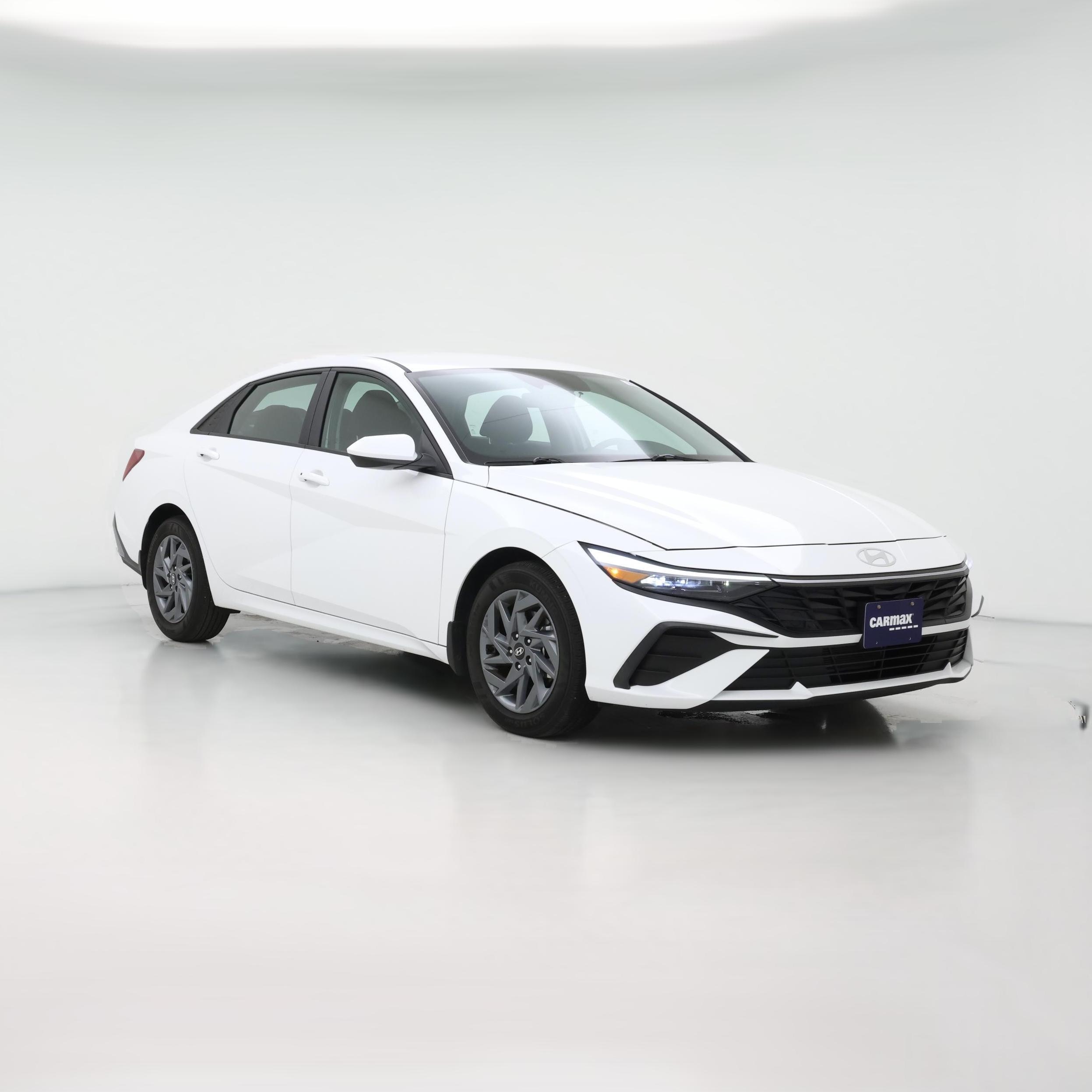 Thumbnail: 2024 Hyundai Elantra - 1