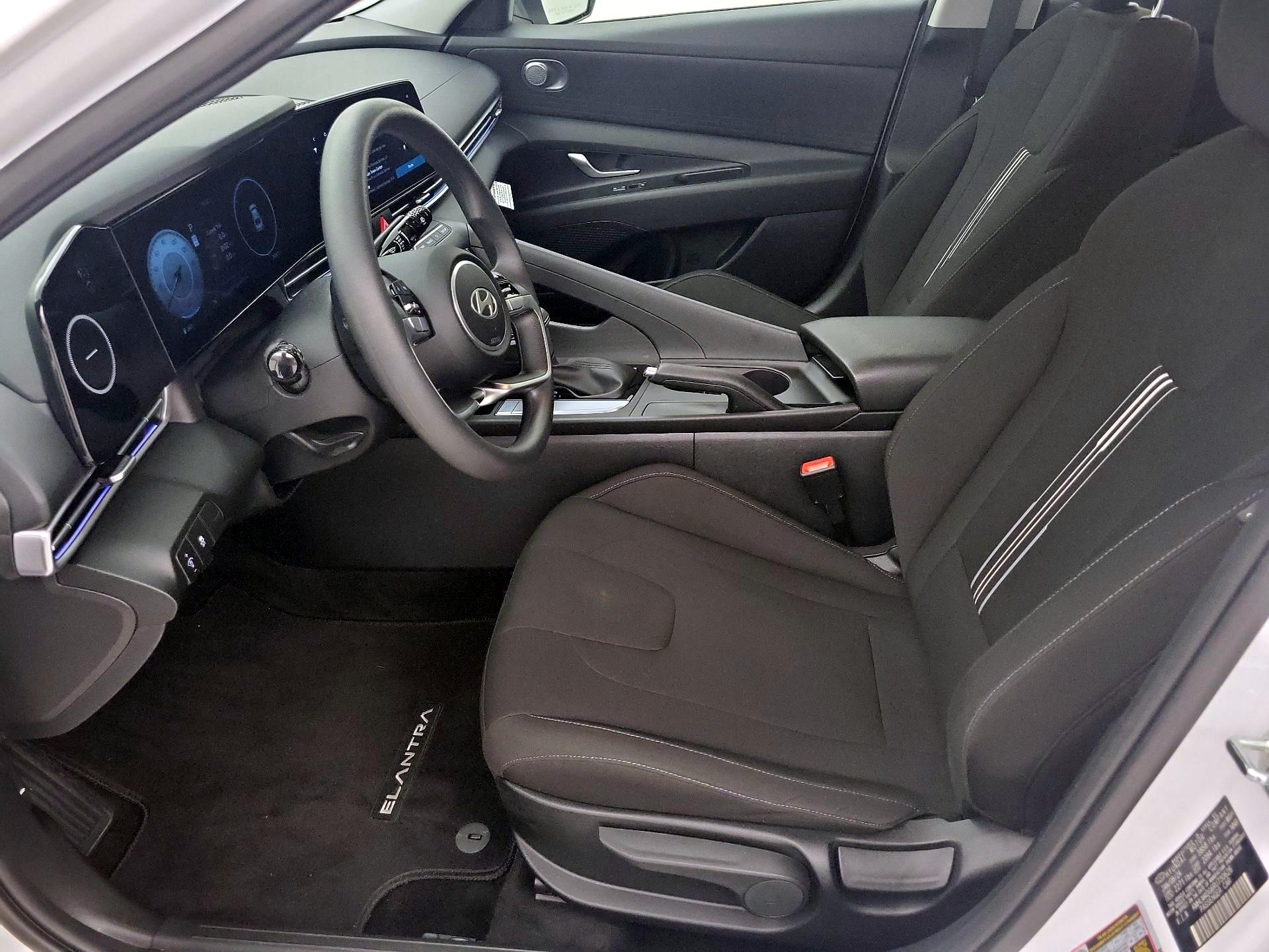 Thumbnail: 2024 Hyundai Elantra - 11