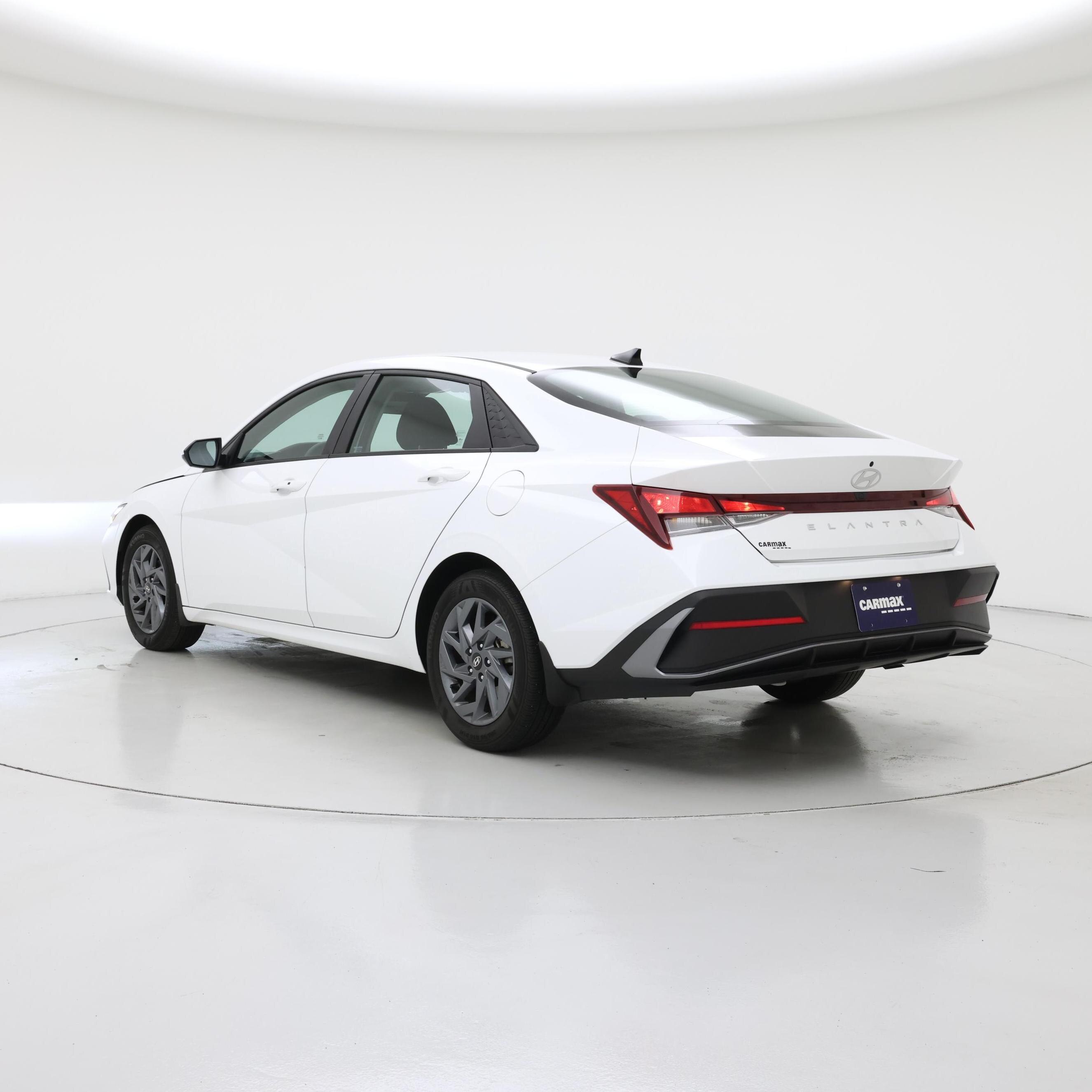 Thumbnail: 2024 Hyundai Elantra - 2